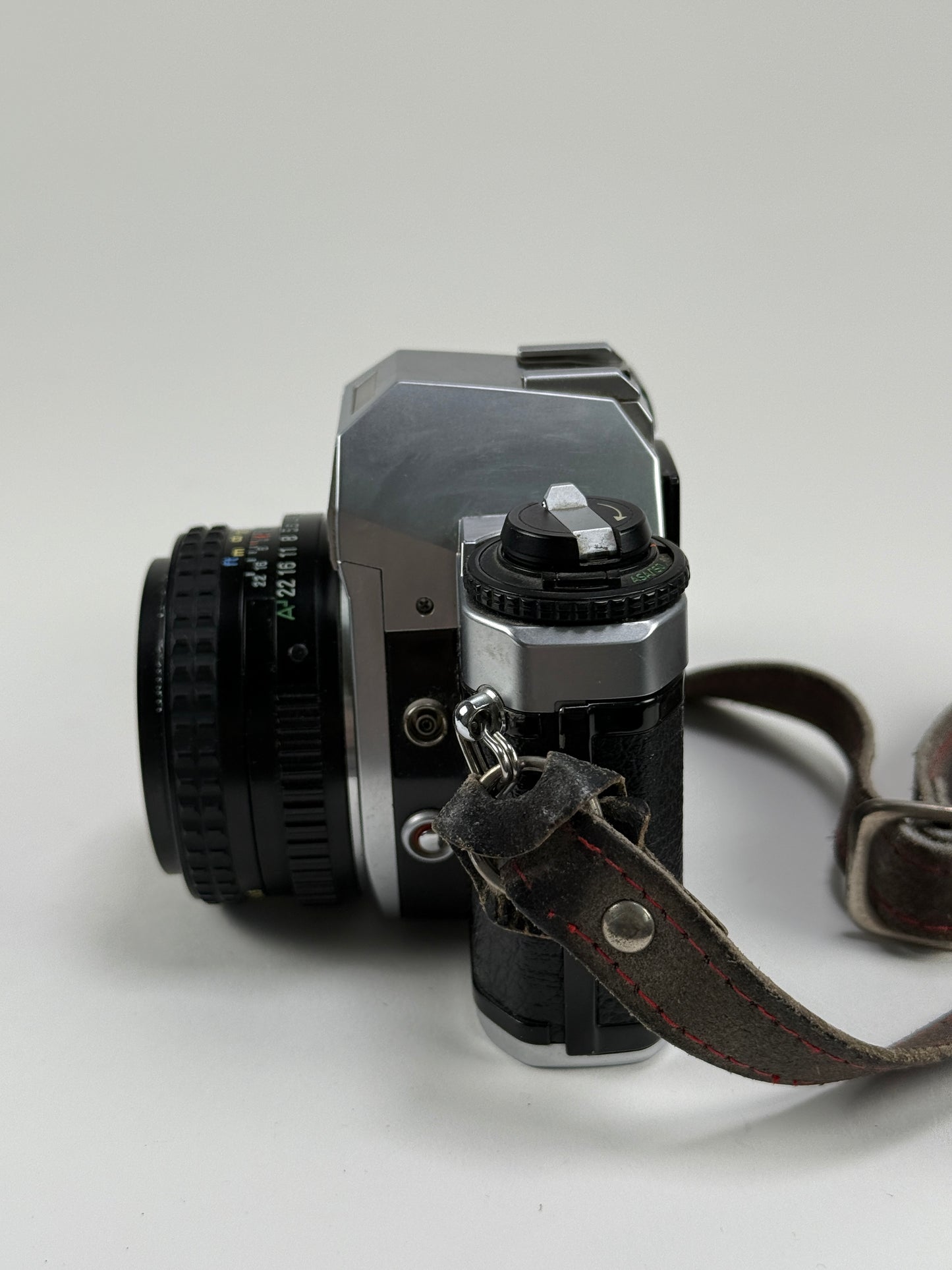 Pentax Super Program 35mm Film SLR Camera w/ SMC 50mm f1.7 Lens Kit