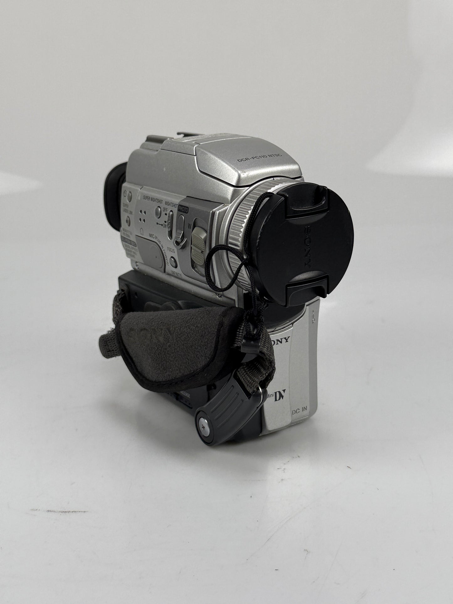 Sony Handycam DCR-PC110 Mini DV Camcorder