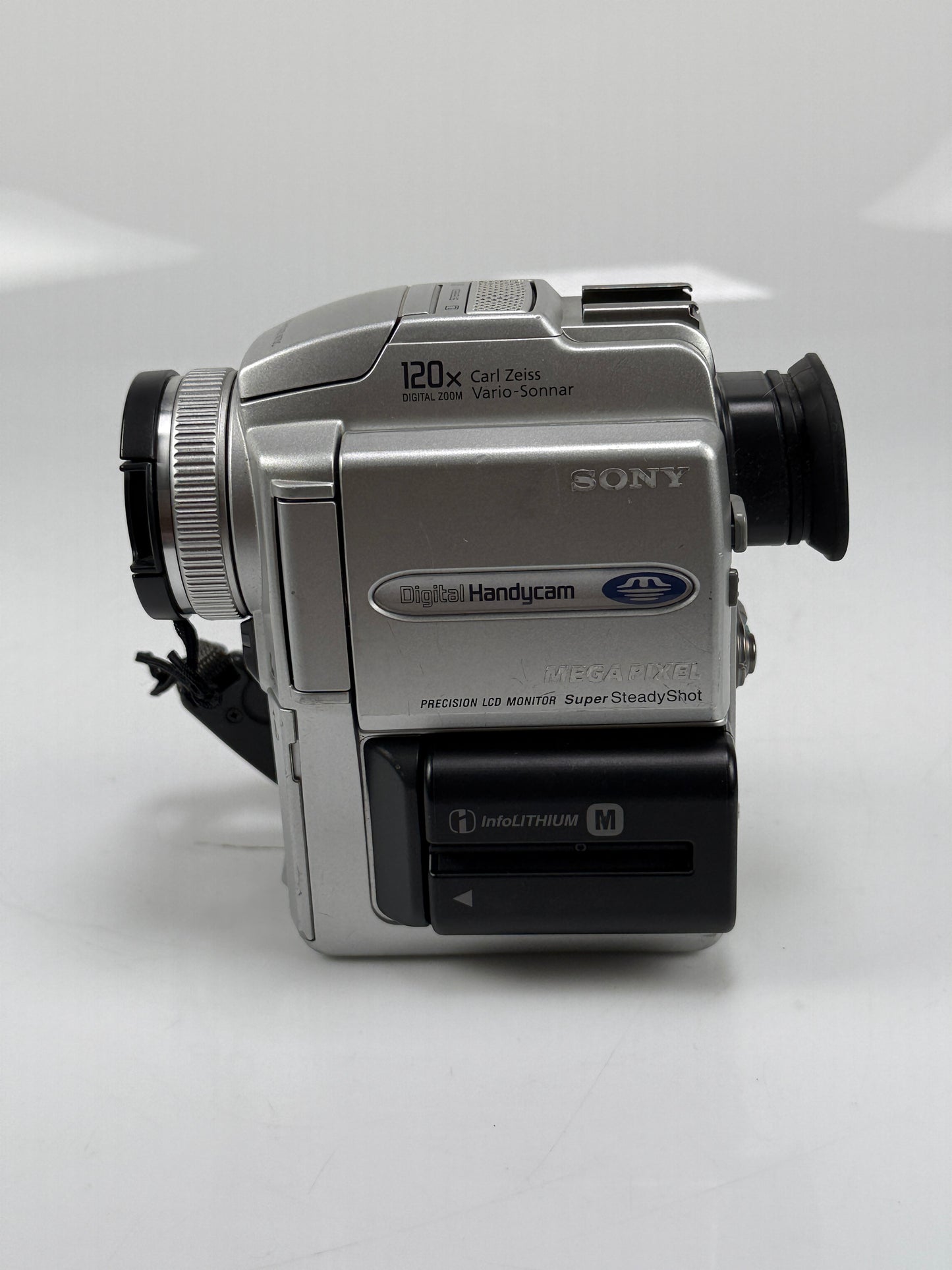 Sony Handycam DCR-PC110 Mini DV Camcorder