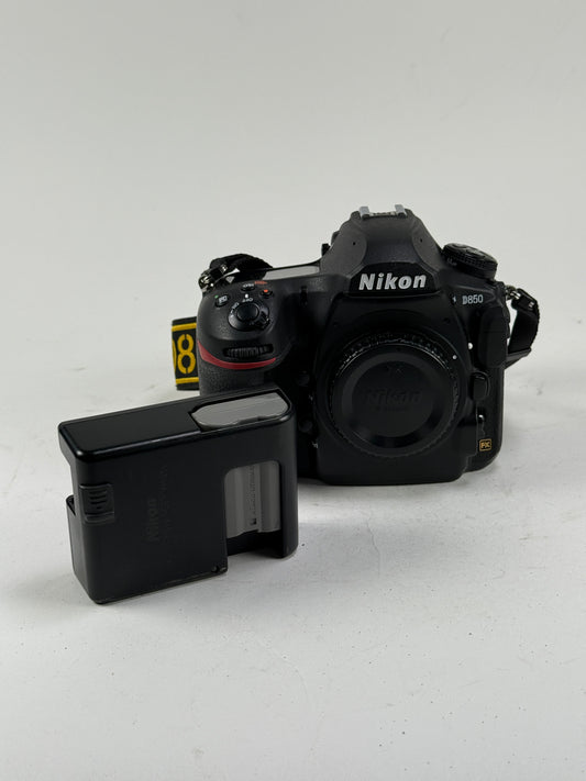 Nikon D850 Full Frame Digital camera body