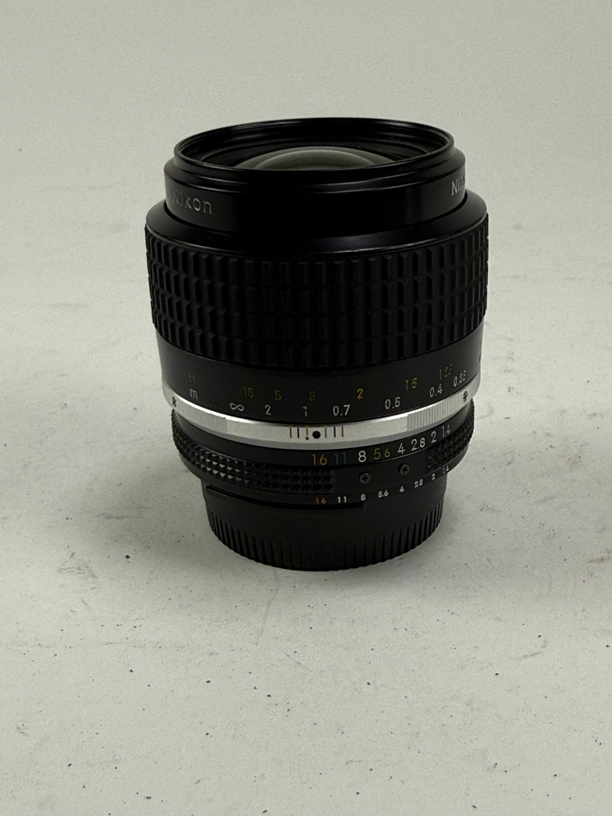 Nikon Nikkor Ais 35mm f1.4 Lens Prime SLR