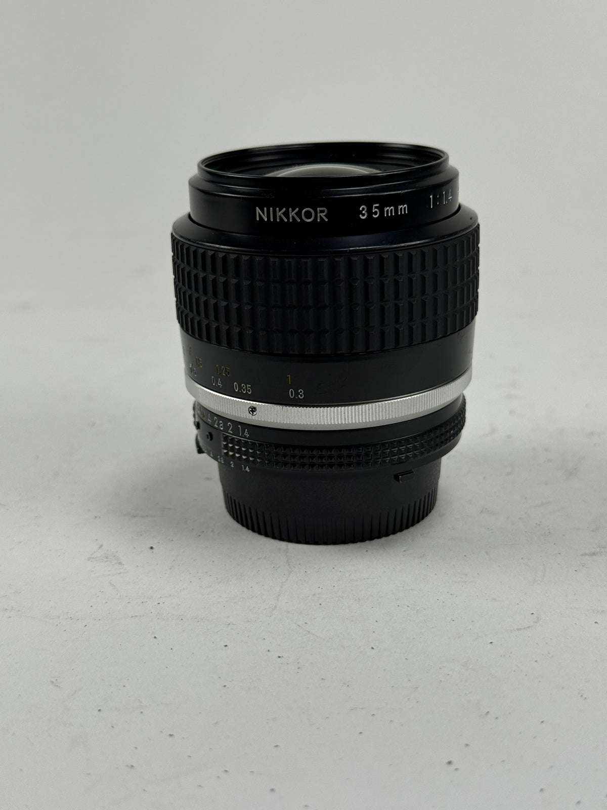 Nikon Nikkor Ais 35mm f1.4 Lens Prime SLR