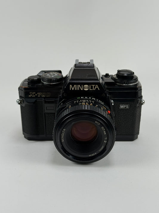 Minolta X700 w 50mm f2.0 Black 35mm SLR Film Camera Kit
