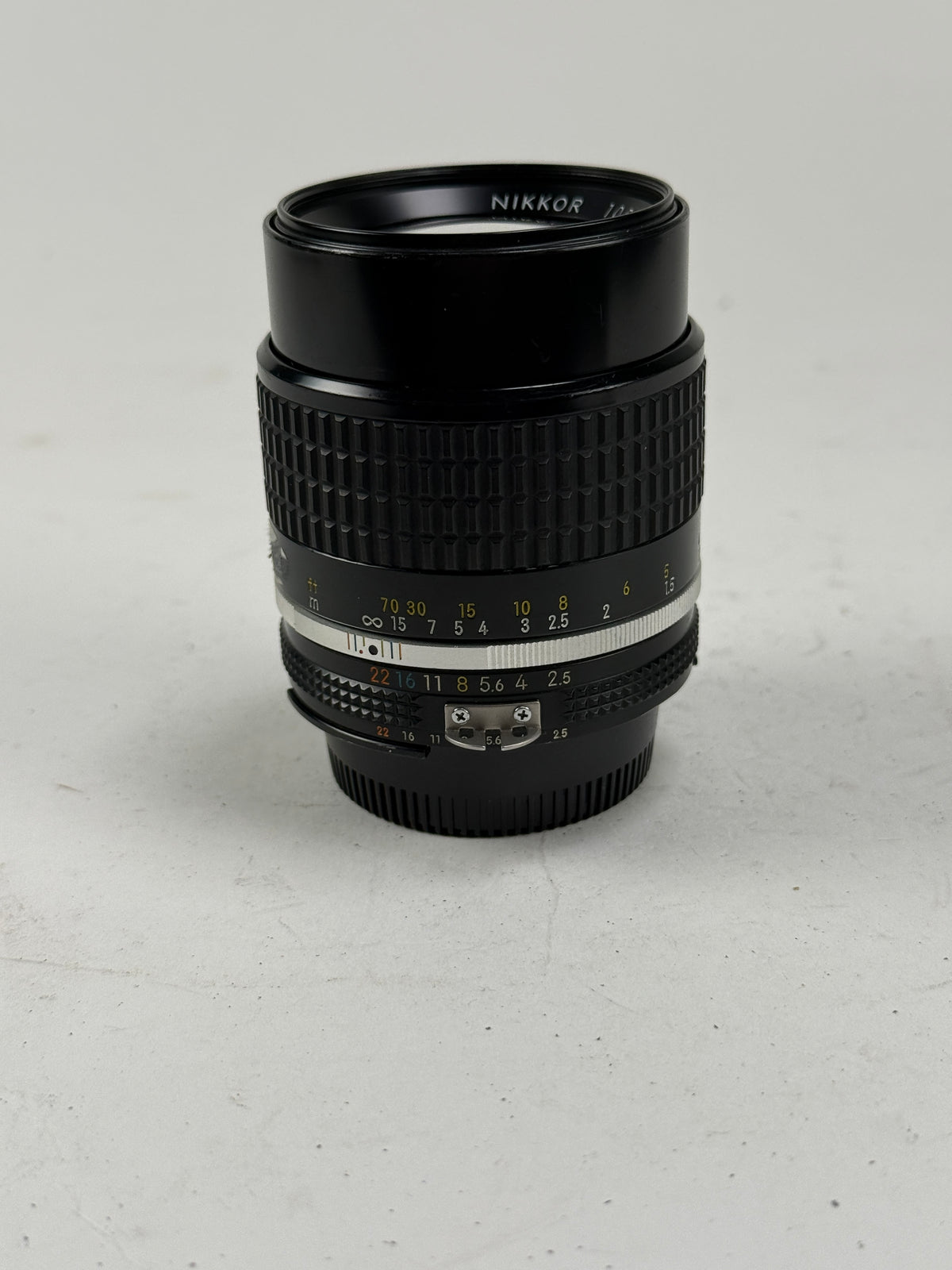Nikon Nikkor 105mm f2.5 Ais Prime Manual Focus Portrait Lens
