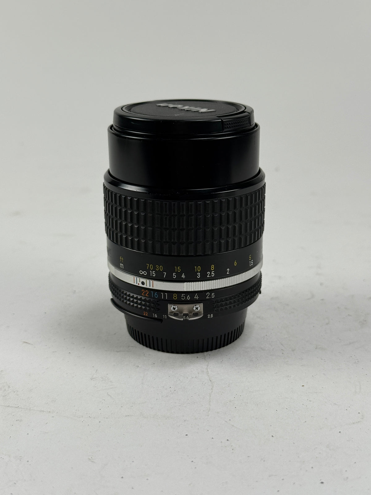 Nikon Nikkor 105mm f2.5 Ais Prime Manual Focus Portrait Lens