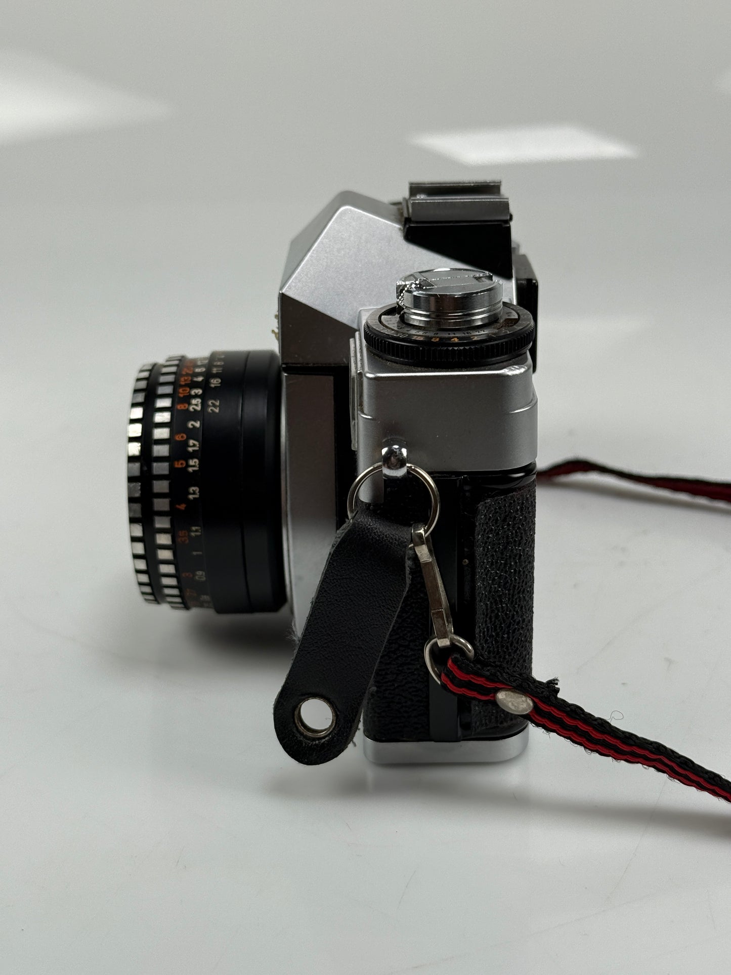 Praktica LB SLR Body (M42) with Domiplan 50mm Lens