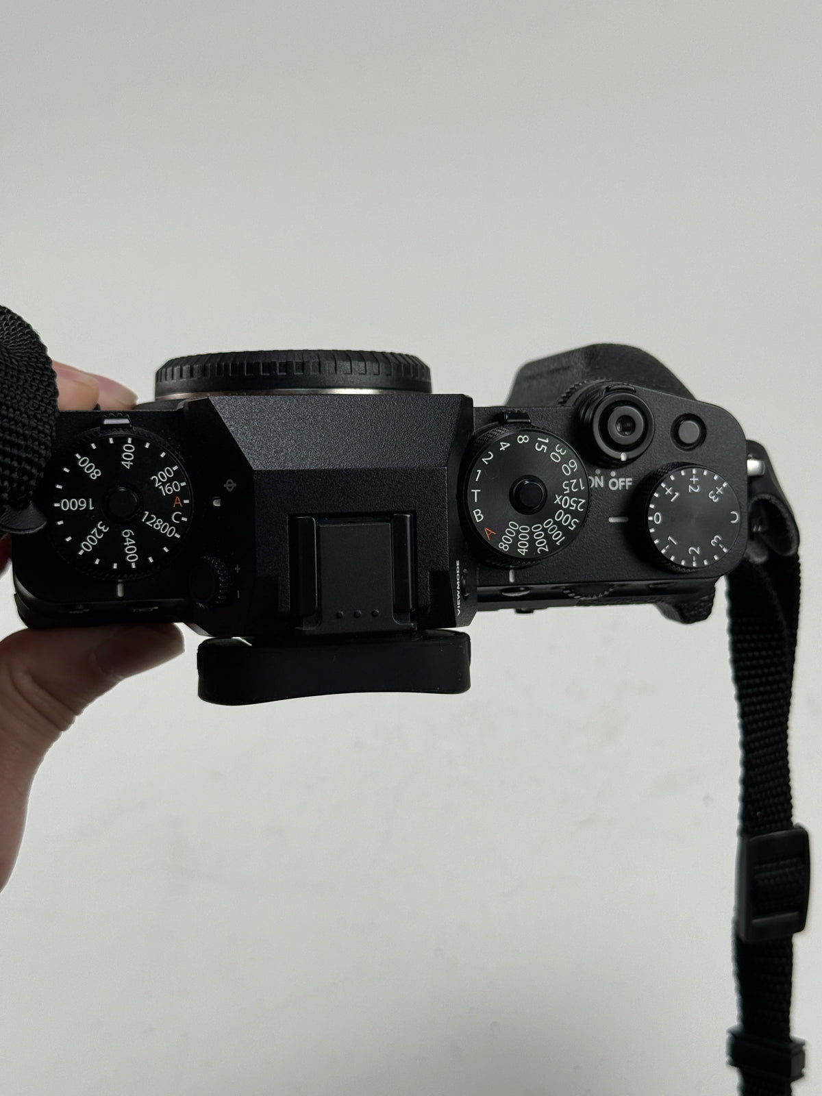 Fuji Fujifilm XT4 XT-4 26.1MP Black Body Only