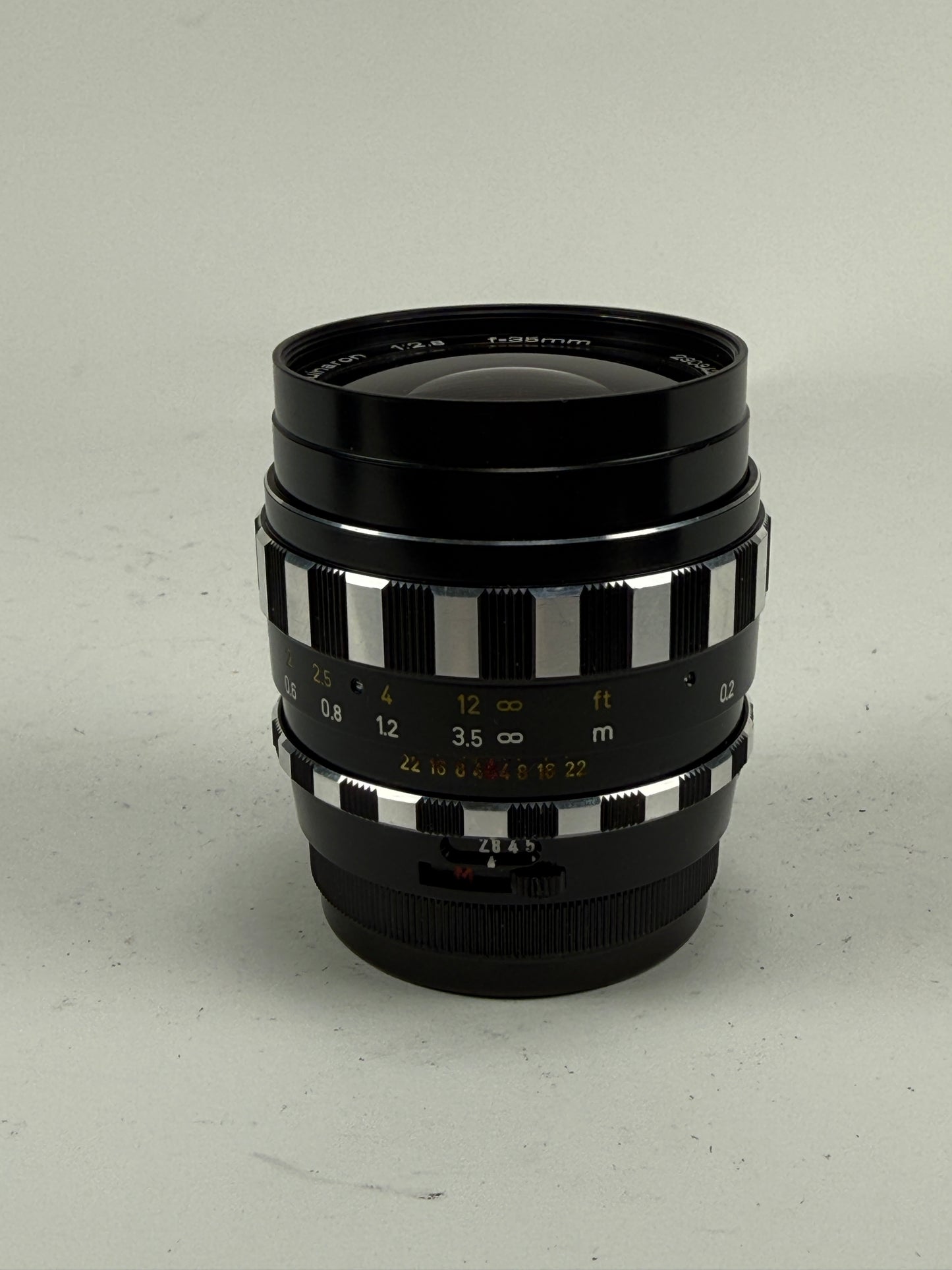 Steinheil 35mm f/2.8 Auto-D-Quinaron in M42  Mount