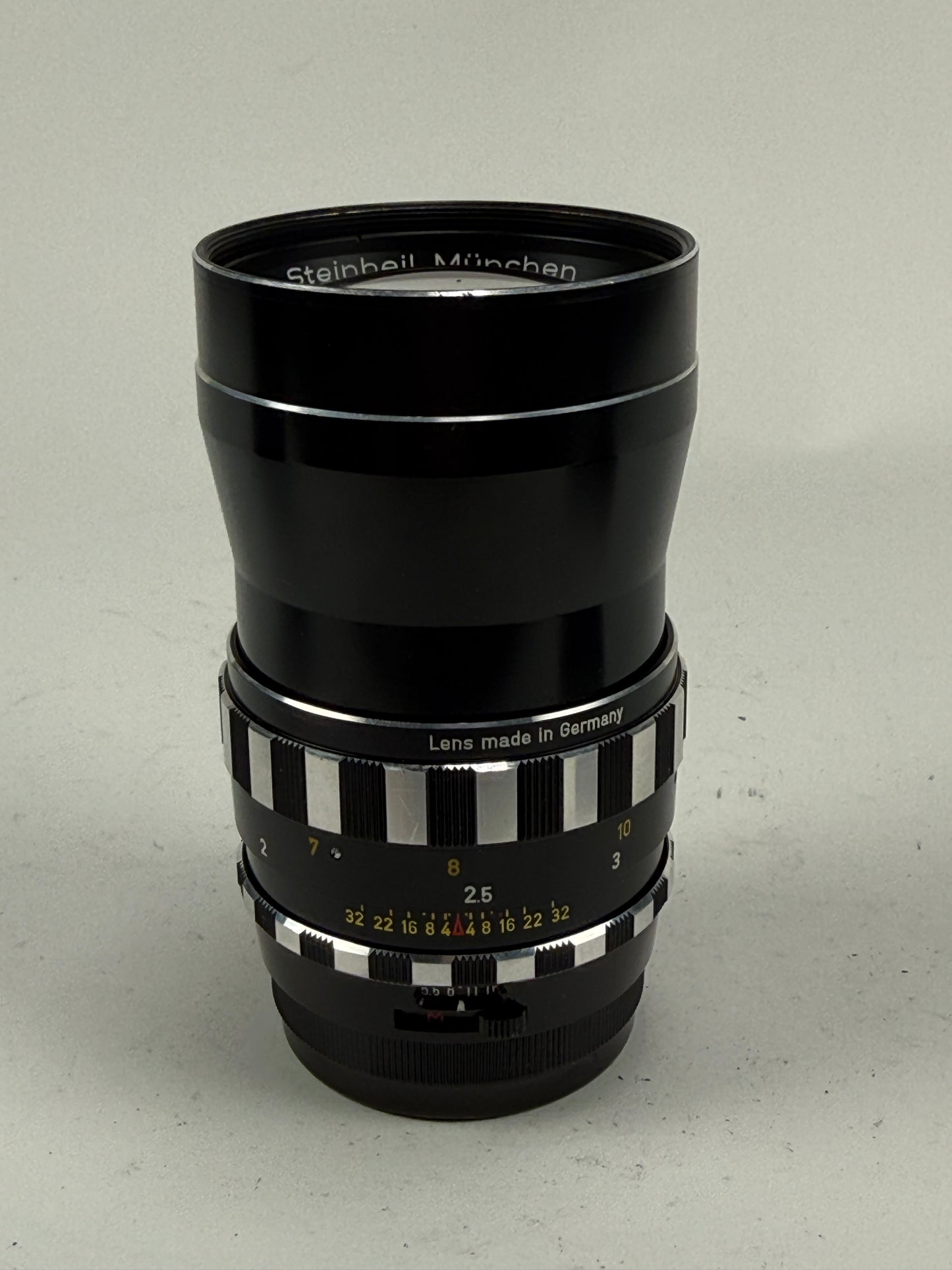 Steinheil Munchen Lens Auto-D-Tele-Quinar 135mm f2.8 for M42 Mount