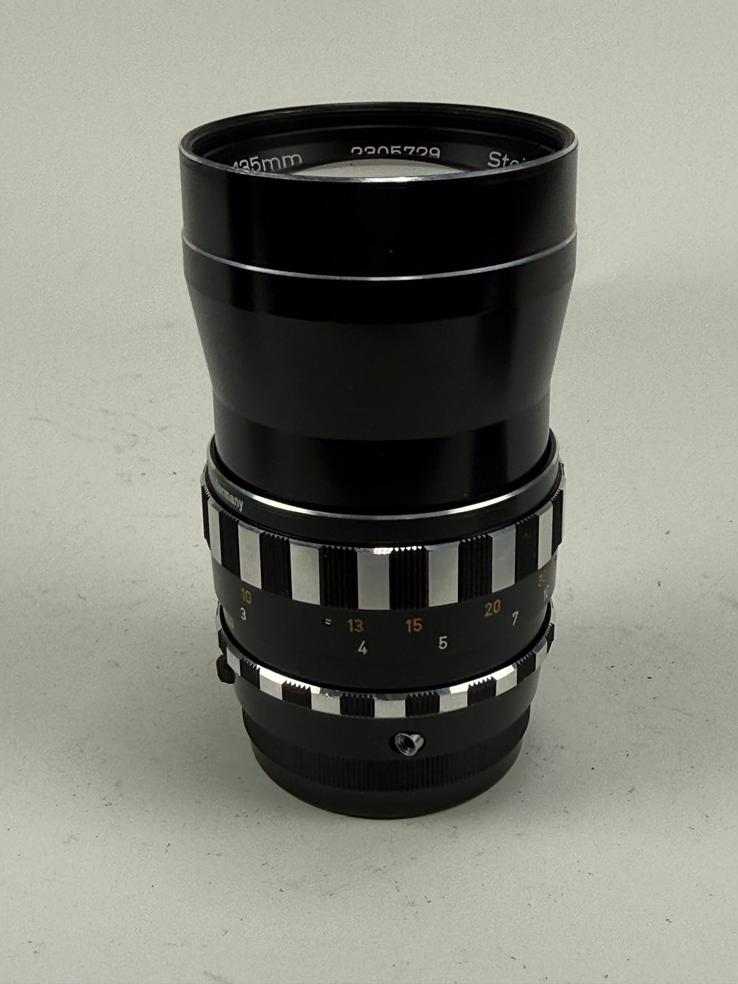 Steinheil Munchen Lens Auto-D-Tele-Quinar 135mm f2.8 for M42 Mount