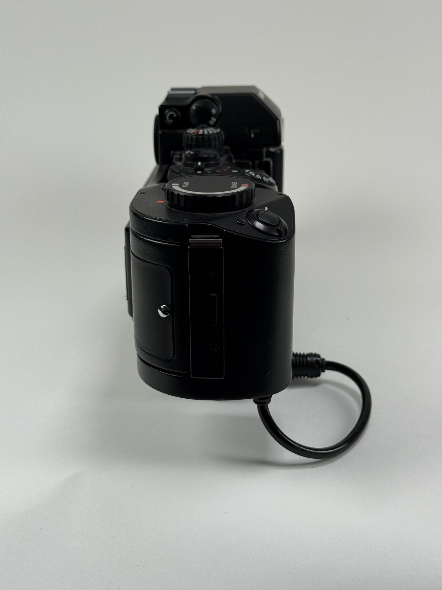 Nikon F4 Body with MF-24 250 Exposure Film Magazine Back Holder - Heinz Kluetmeier