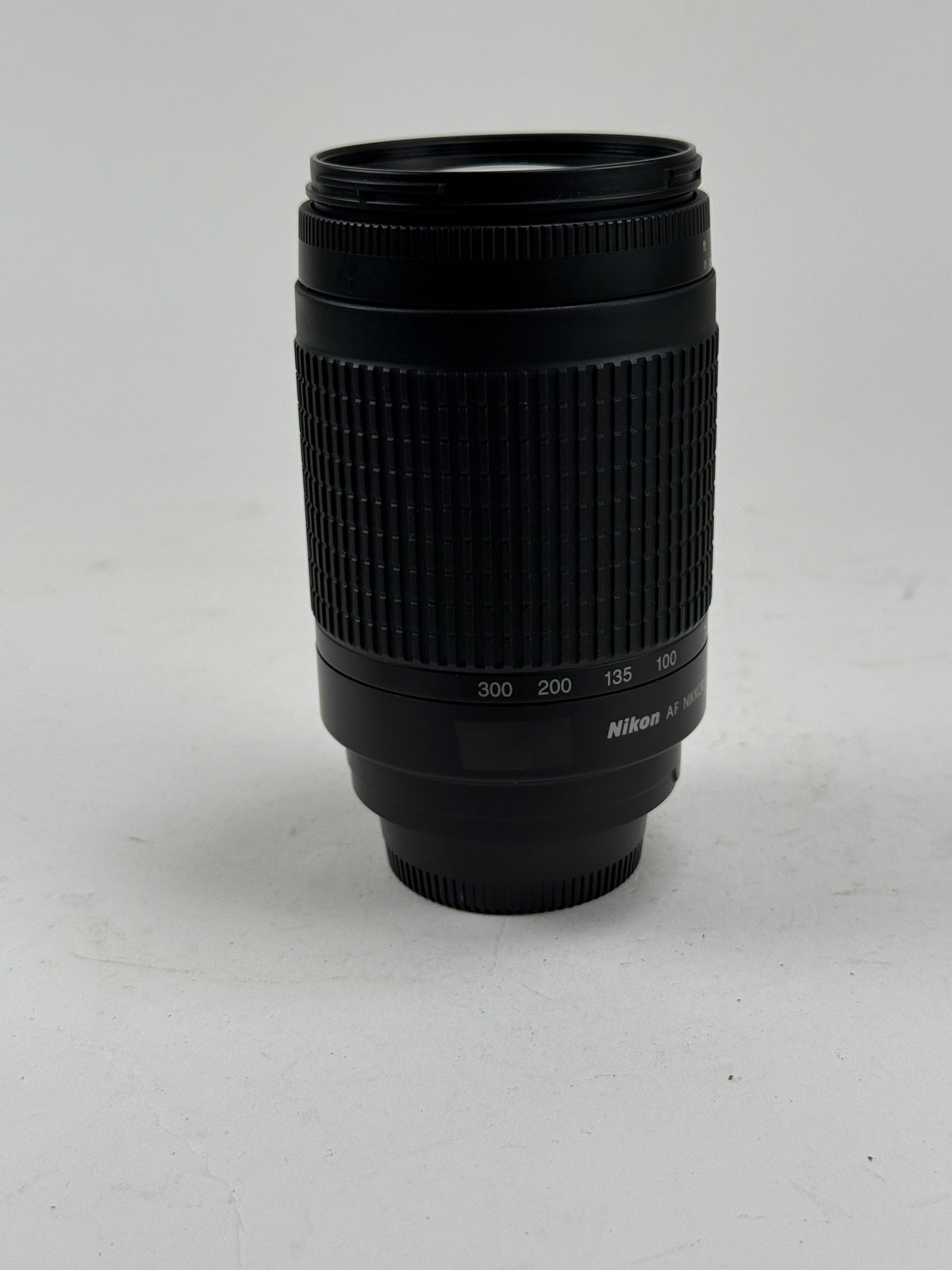 Nikon AF NIKKOR 70-300mm f4-5.6 G Lens