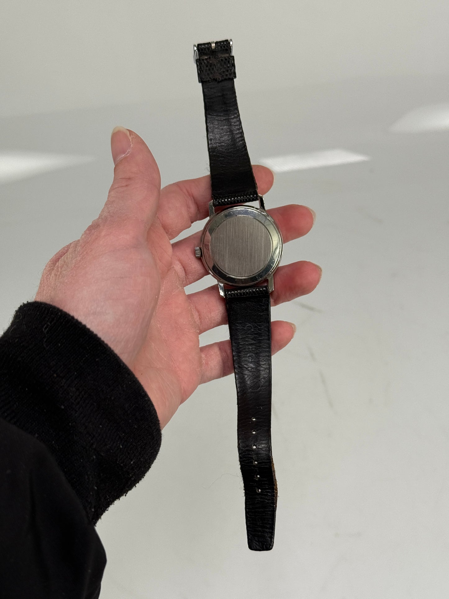 Vintage OMEGA Seamaster Quartz Date Men's Watch 34mm