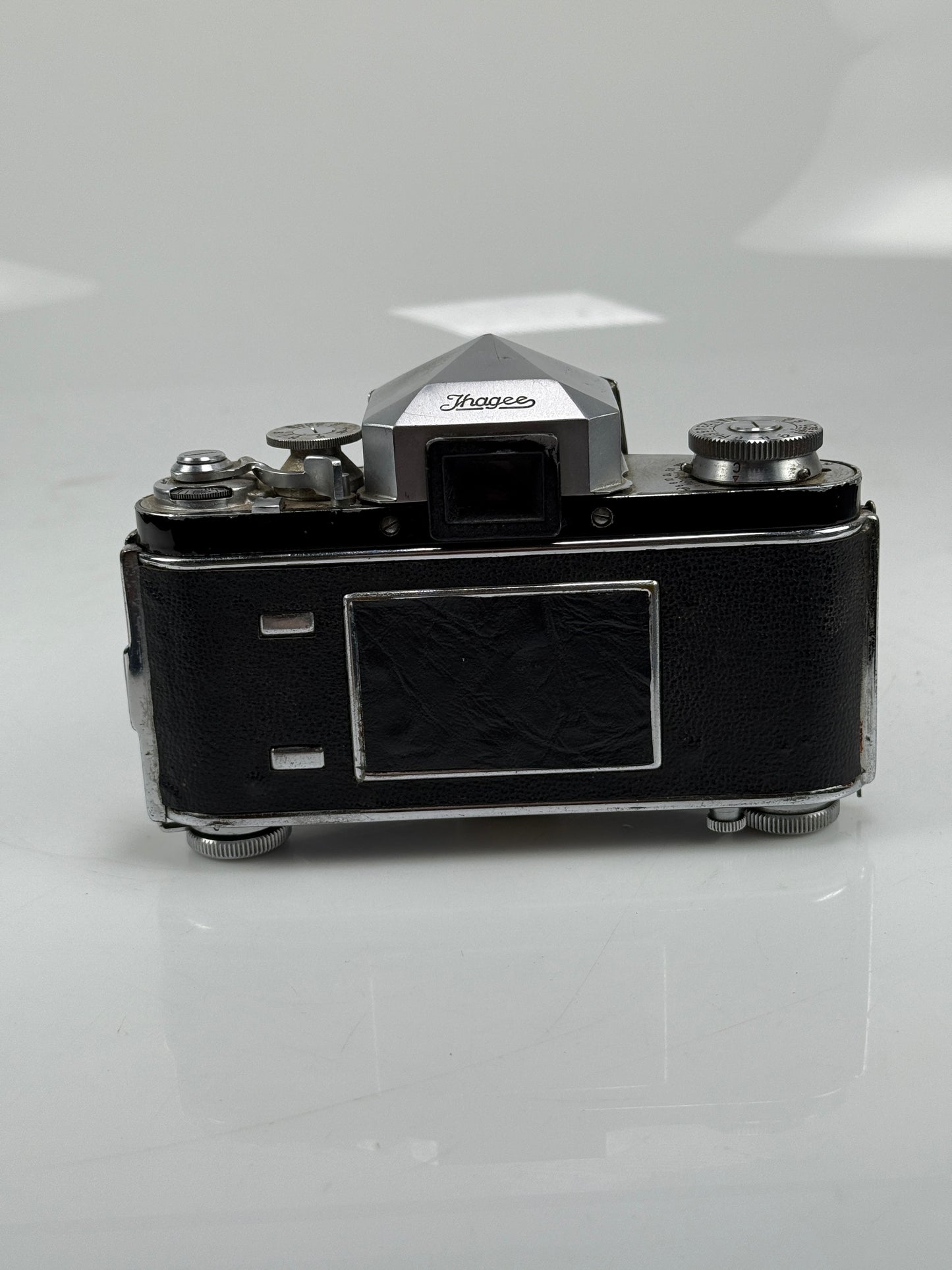 Exakta film camera w/ Carl Zeiss Jena Biotar 58mm F2 Lens