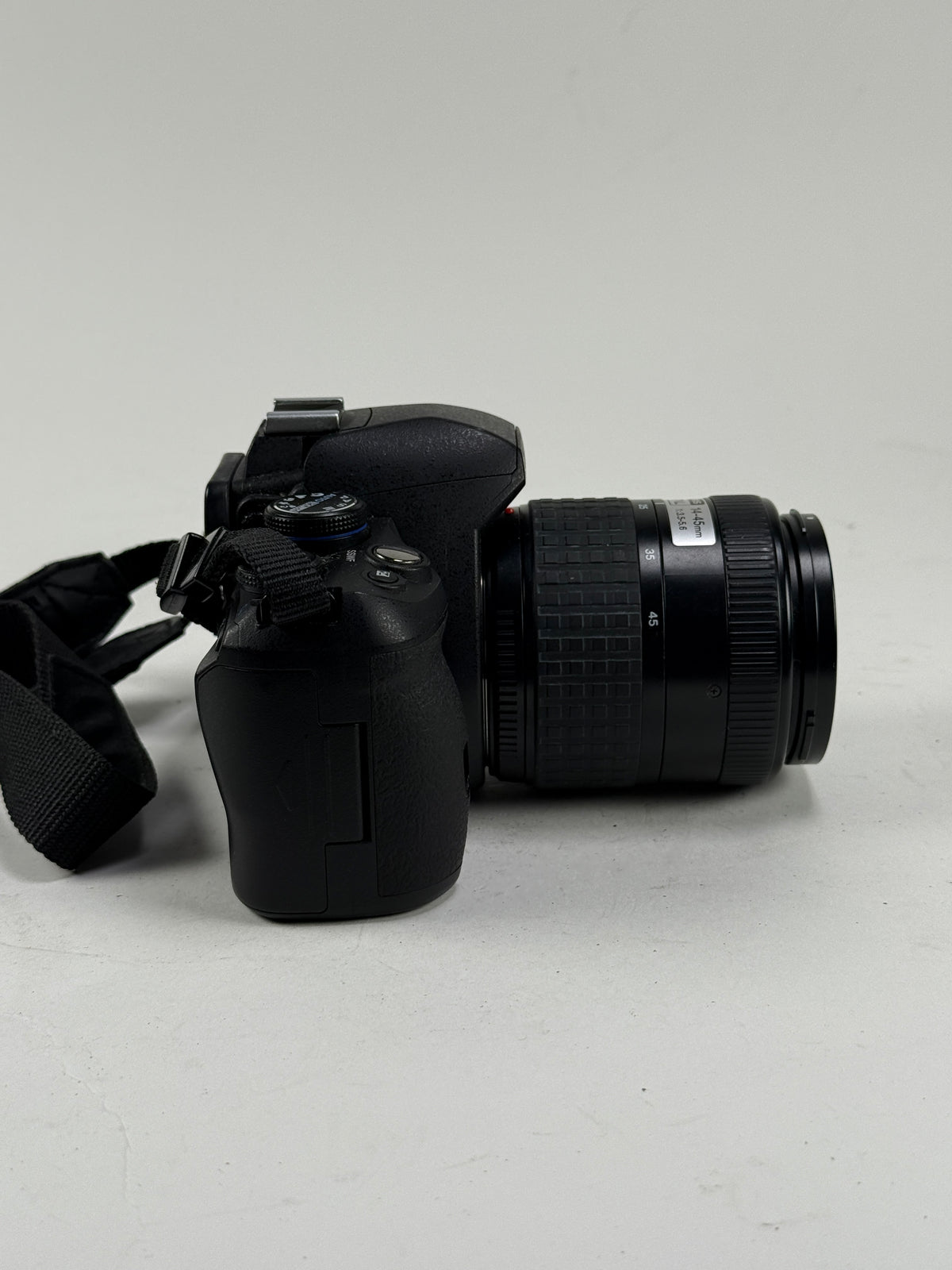 Olympus EVOLT E-620 12.3MP Digital SLR Camera - Black (Kit w/ 14-42mm Lens)