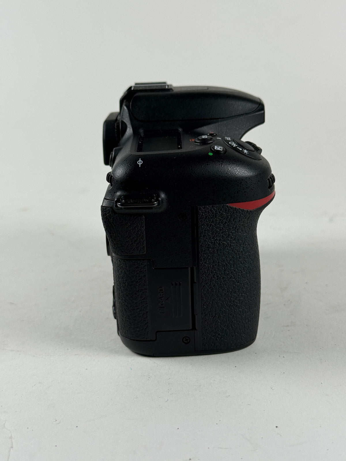 Nikon D7500 20.9MP Digital SLR Camera Body
