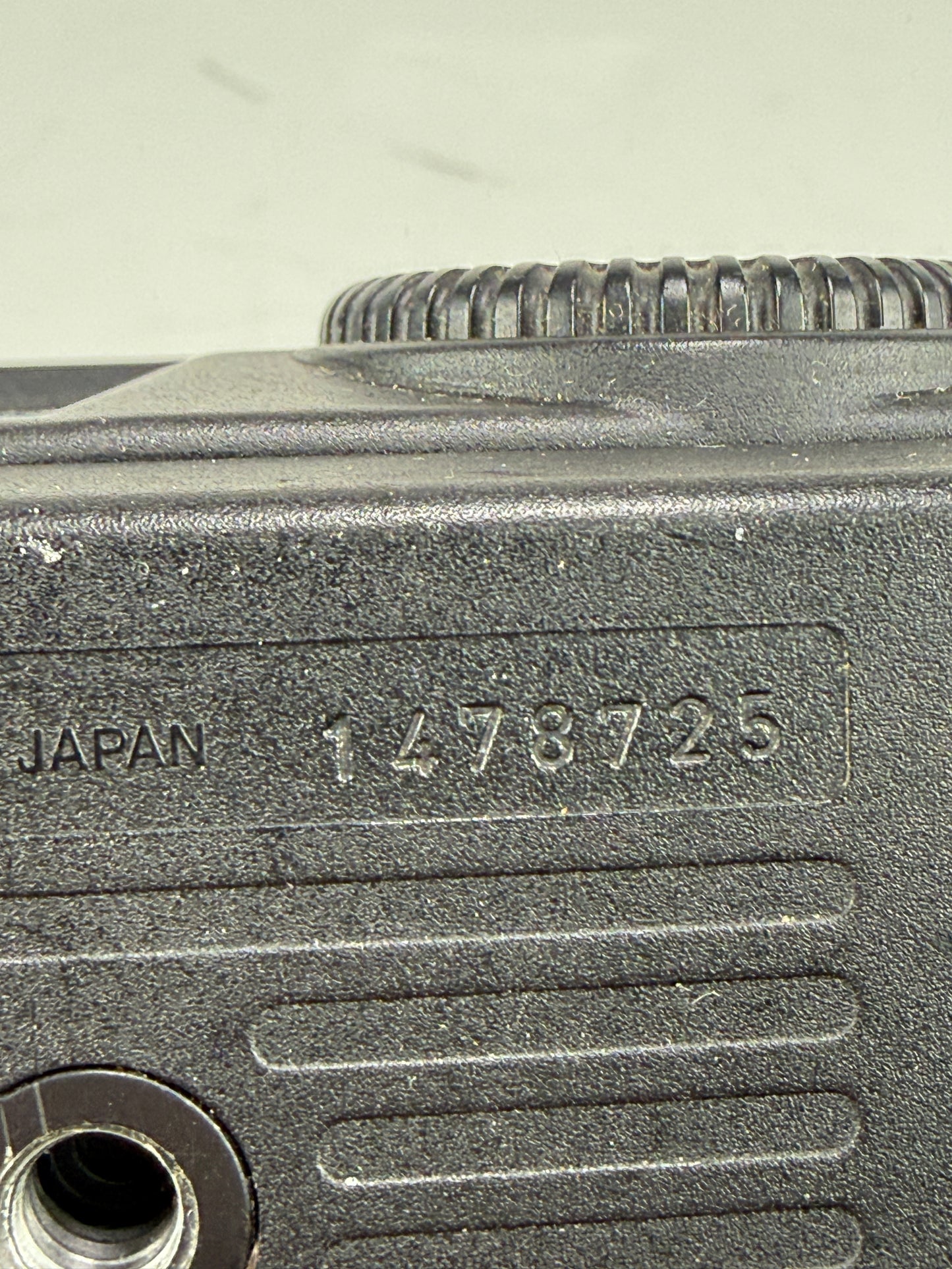 Canon EOS ELAN Film SLR Camera with 28-80mm lens kit