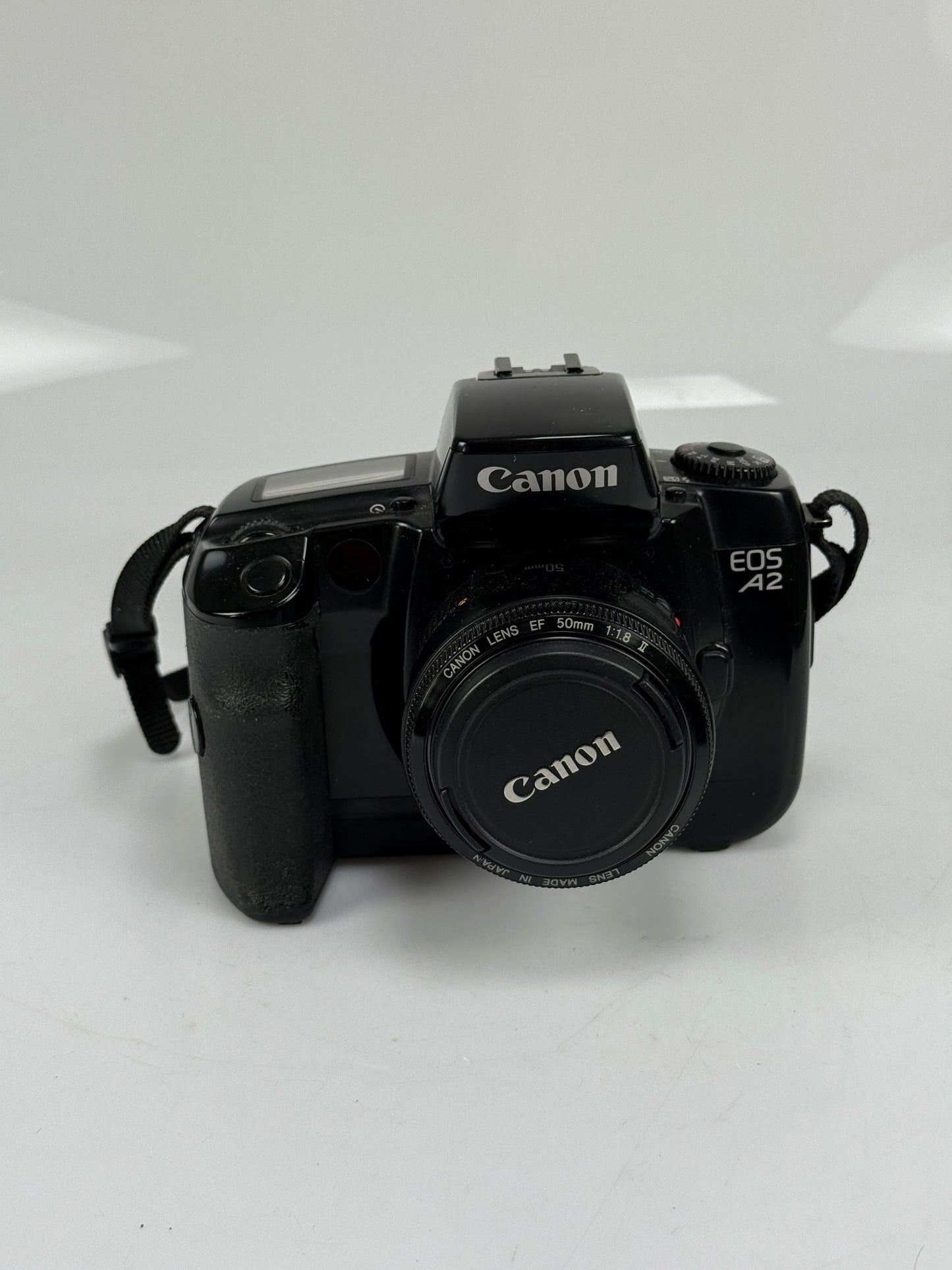 Canon EOS A2 SLR Film Camera w/ 50mm f1.8 EF II lens kit