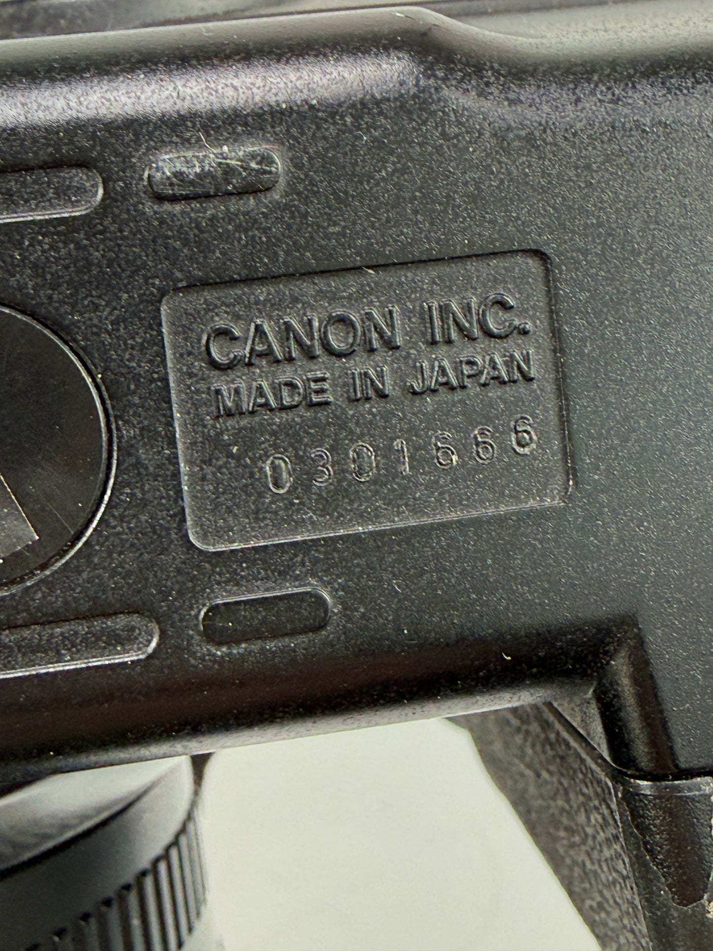 Canon EOS A2 SLR Film Camera w/ 50mm f1.8 EF II lens kit