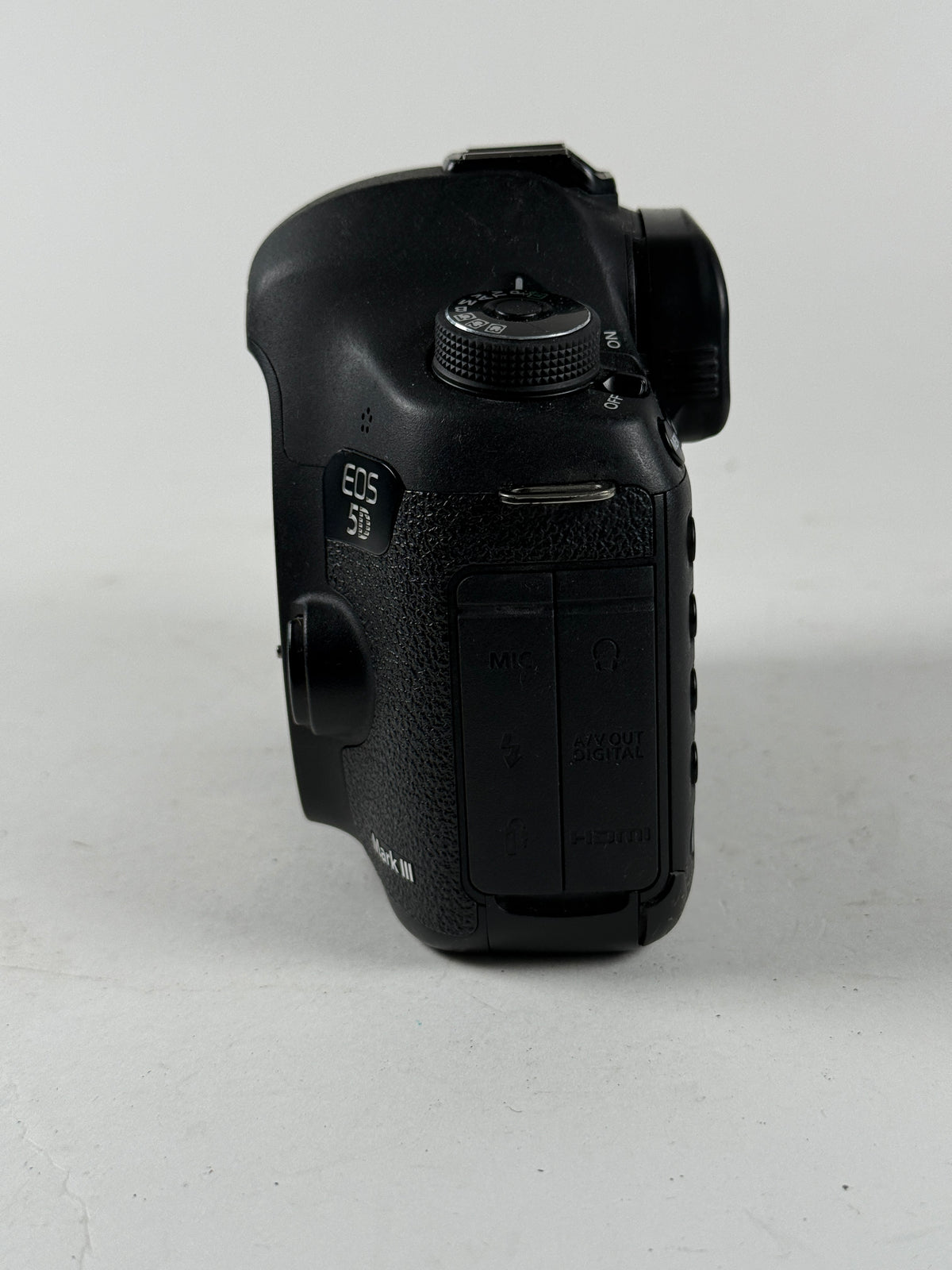 Canon 5D Mark III digital camera SLR Body full frame