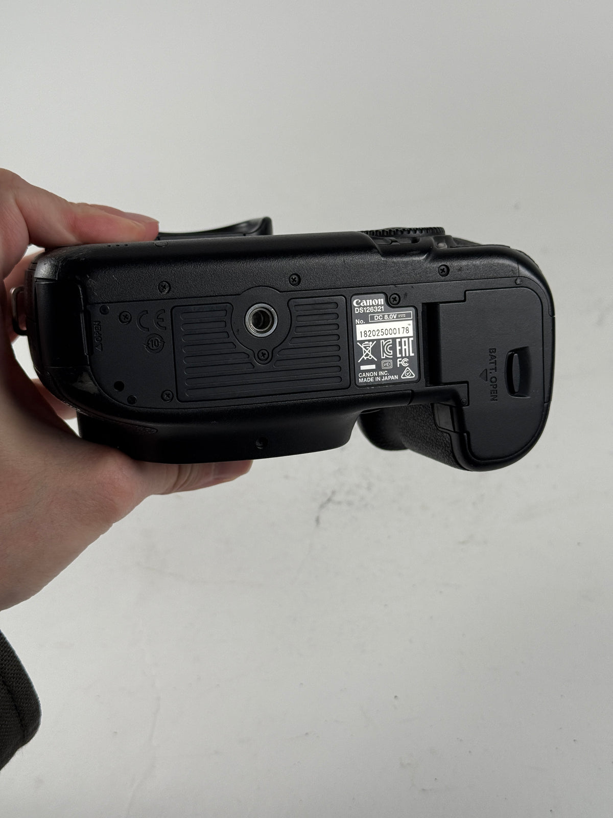 Canon 5D Mark III digital camera SLR Body full frame