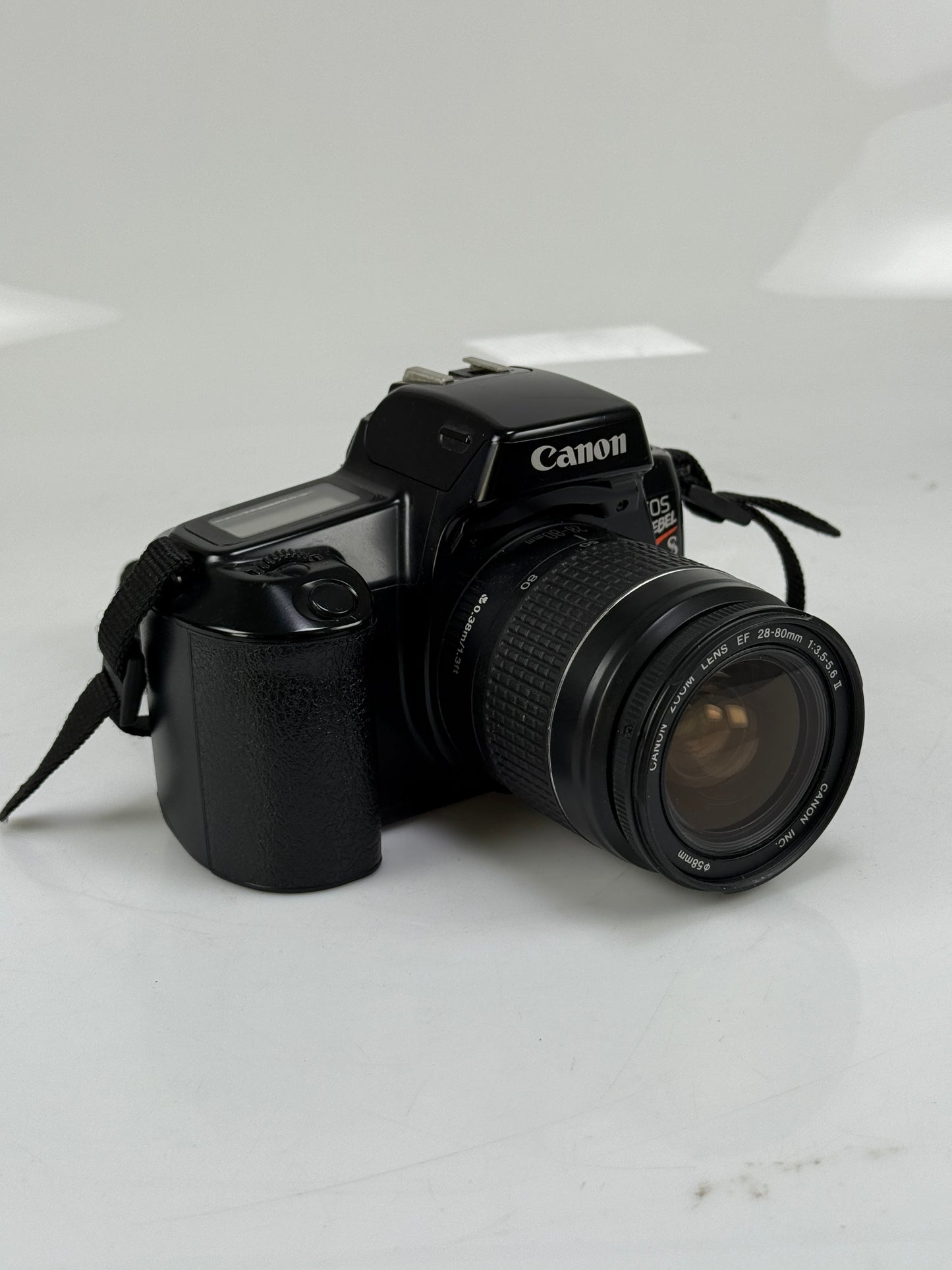 Canon EOS Rebel S II 35mm SLR Film Camera kit with 28-80mm lens