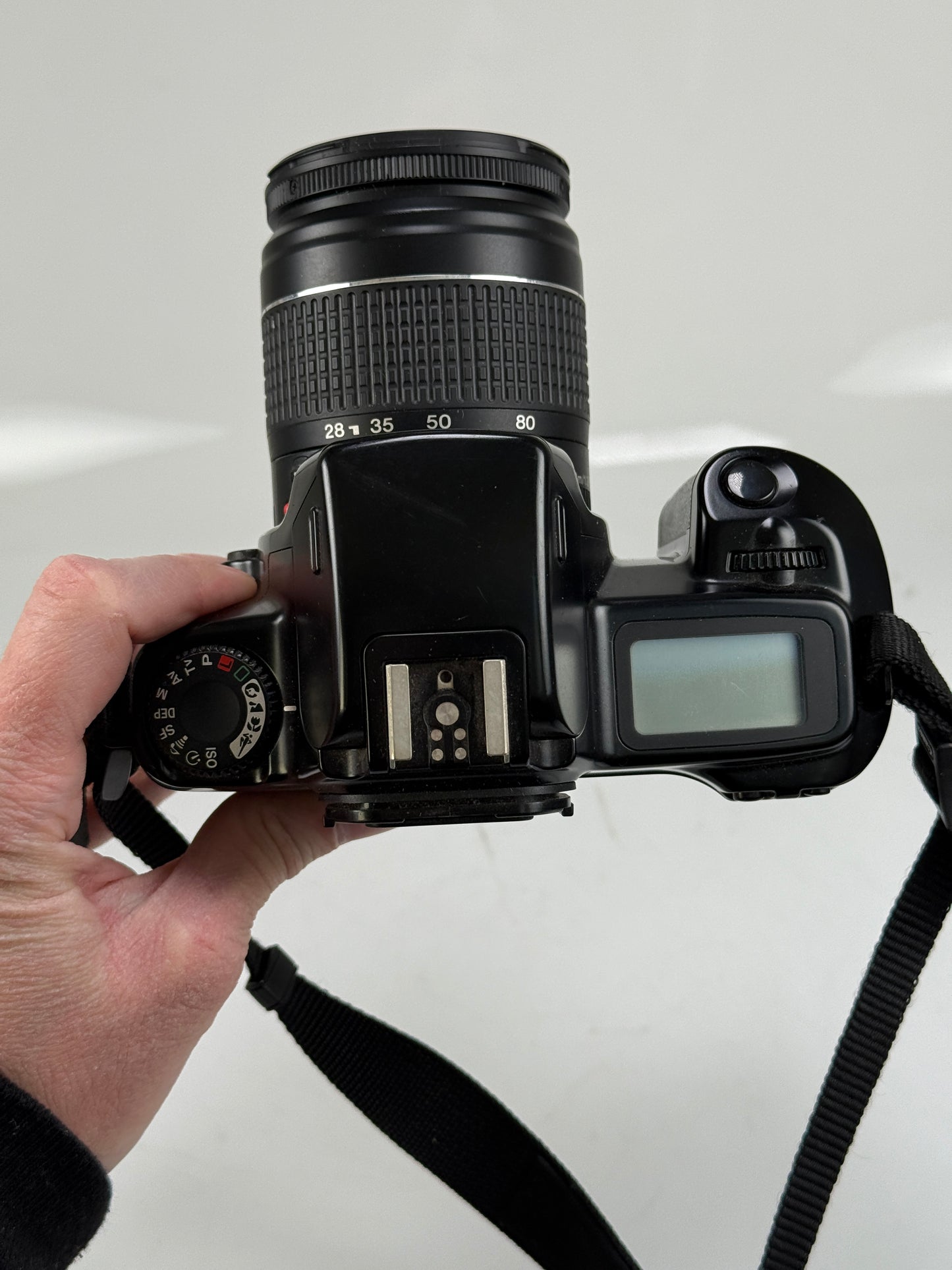 Canon EOS Rebel S II 35mm SLR Film Camera kit with 28-80mm lens