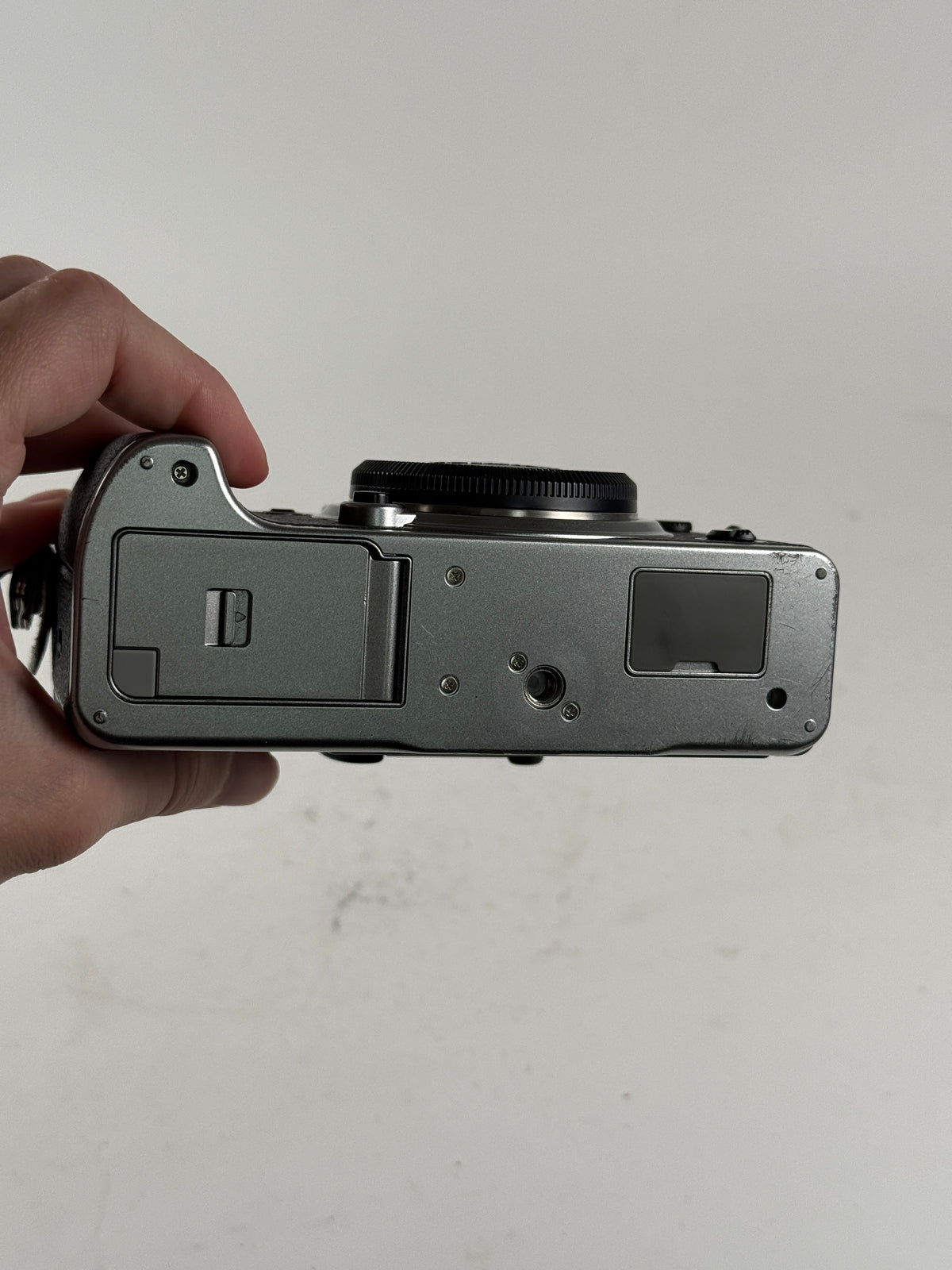 Fuji Fujifilm X-T4 Kit XT4 XT-4 26.1MP Silver Body Only