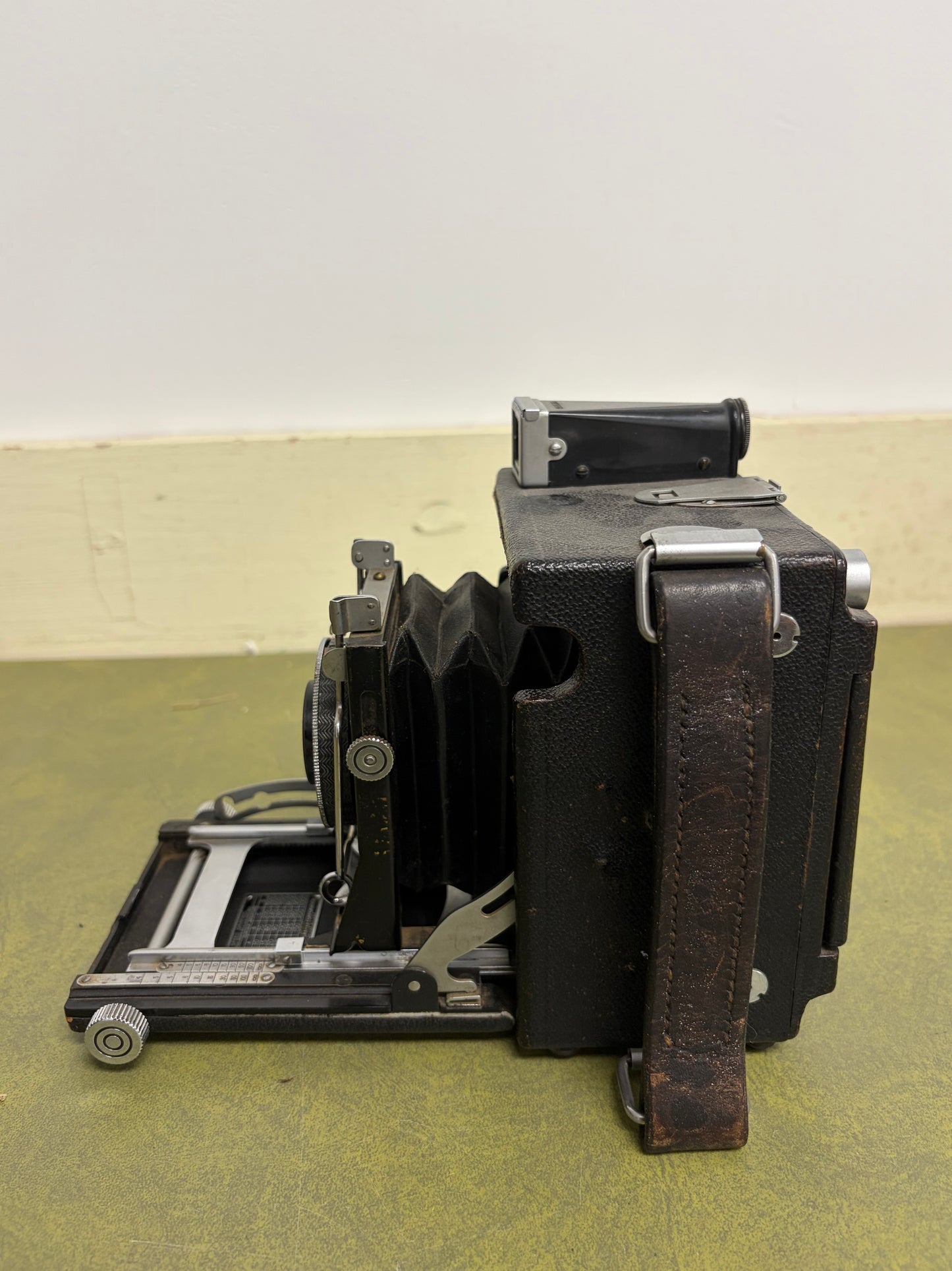 Graflex Speed Graphic Baby 2x3 Kit Tessar 10.5cm f4.5 lens