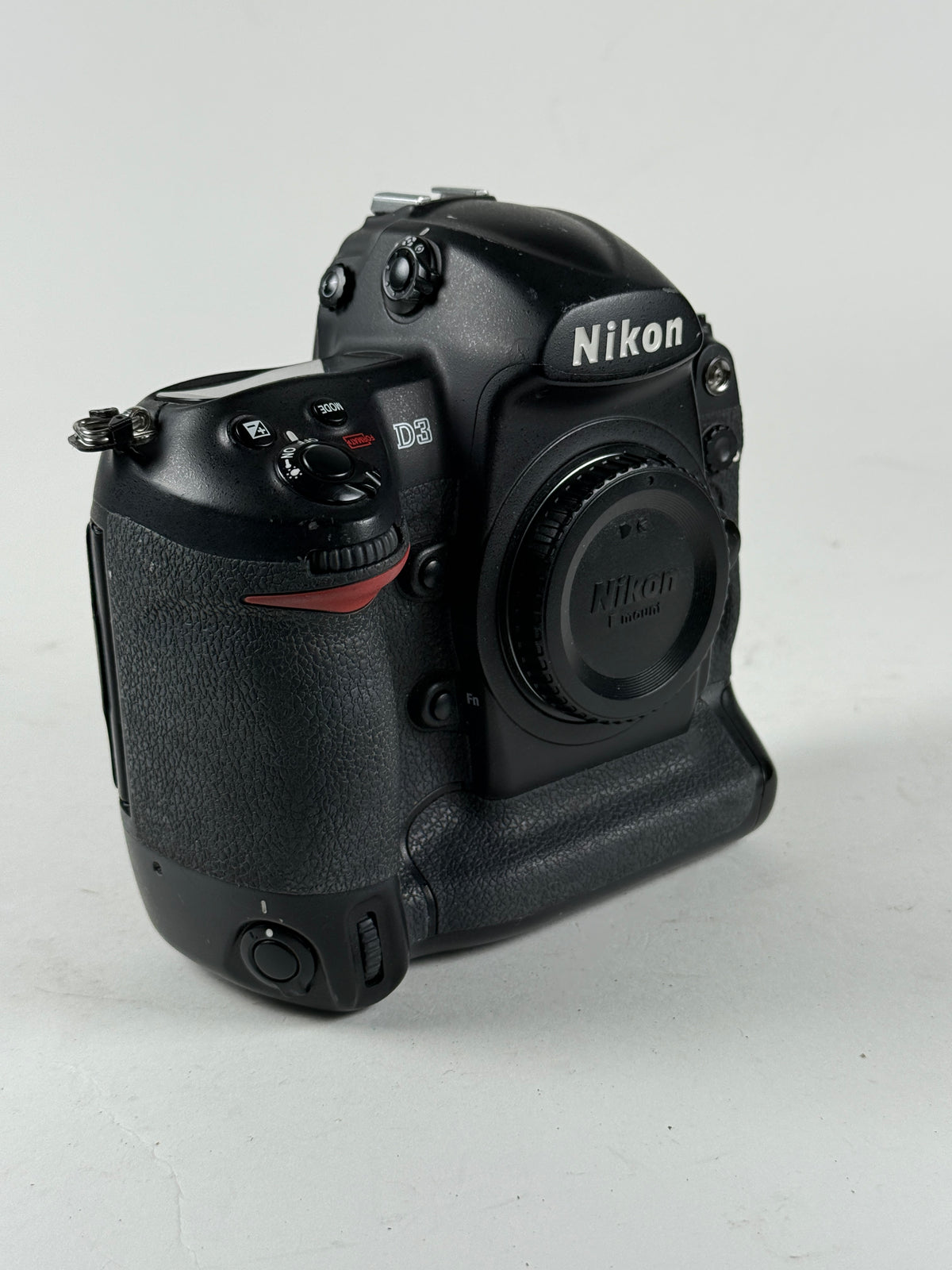 NIKON D3 12.1MP DSLR Digital SLR Camera Black Body