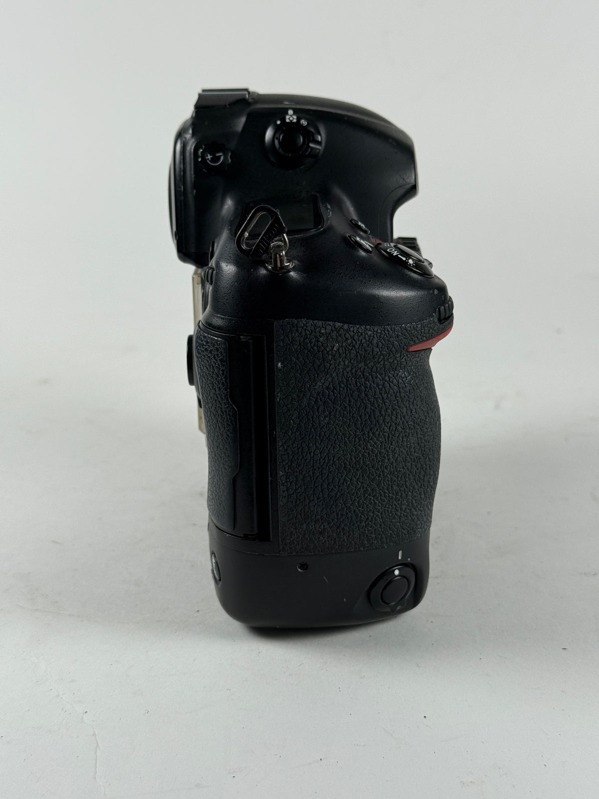 NIKON D3 12.1MP DSLR Digital SLR Camera Black Body