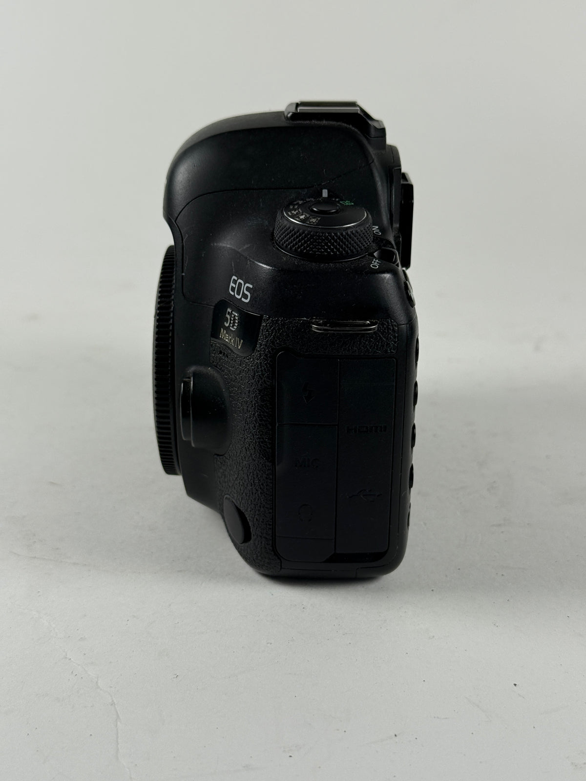Canon EOS 5D Mark IV 30.4MP Digital SLR Camera Body