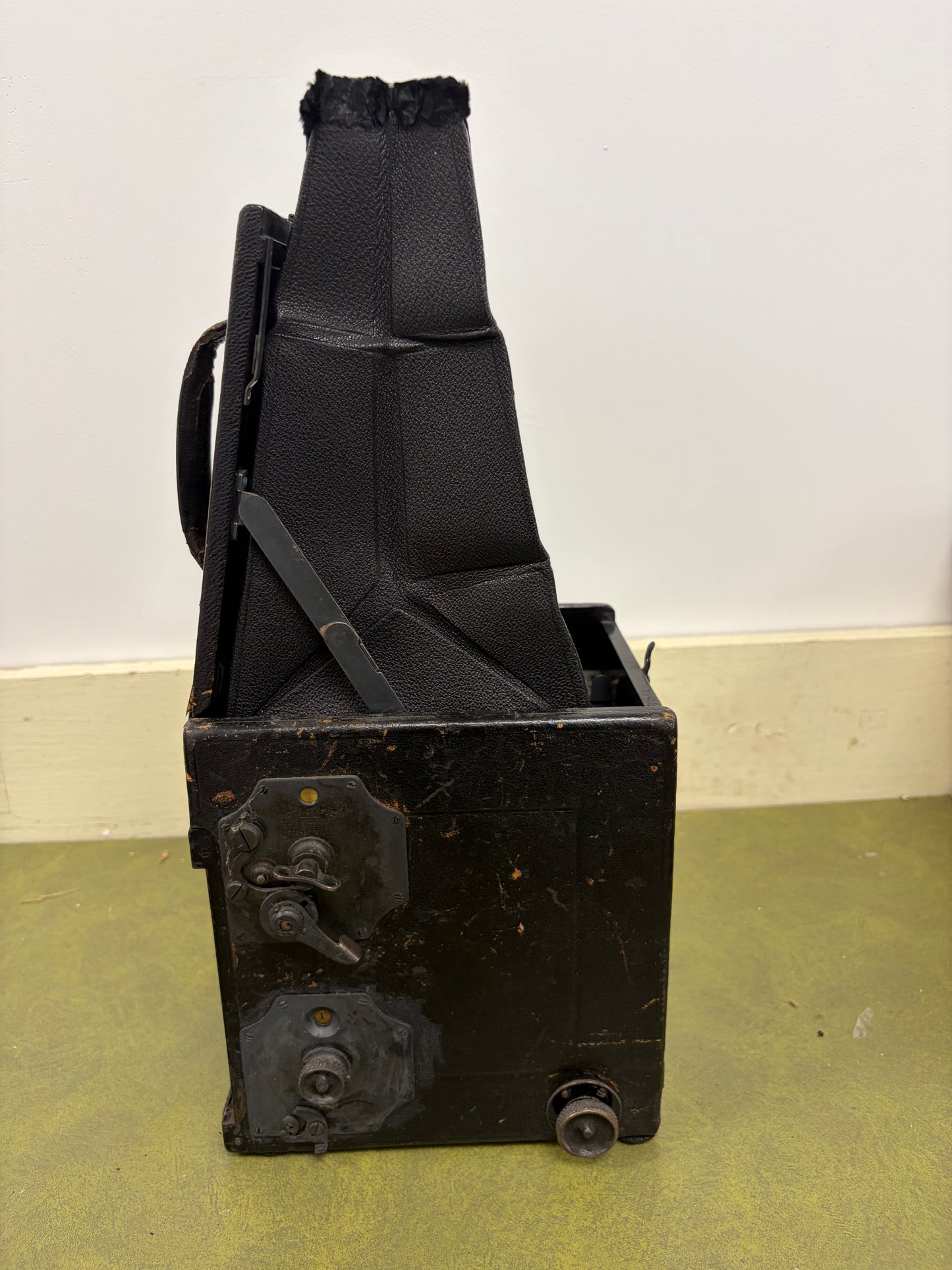 Graflex Auto Curtain Aperture 4x5 Focal Plane Shutter Camera