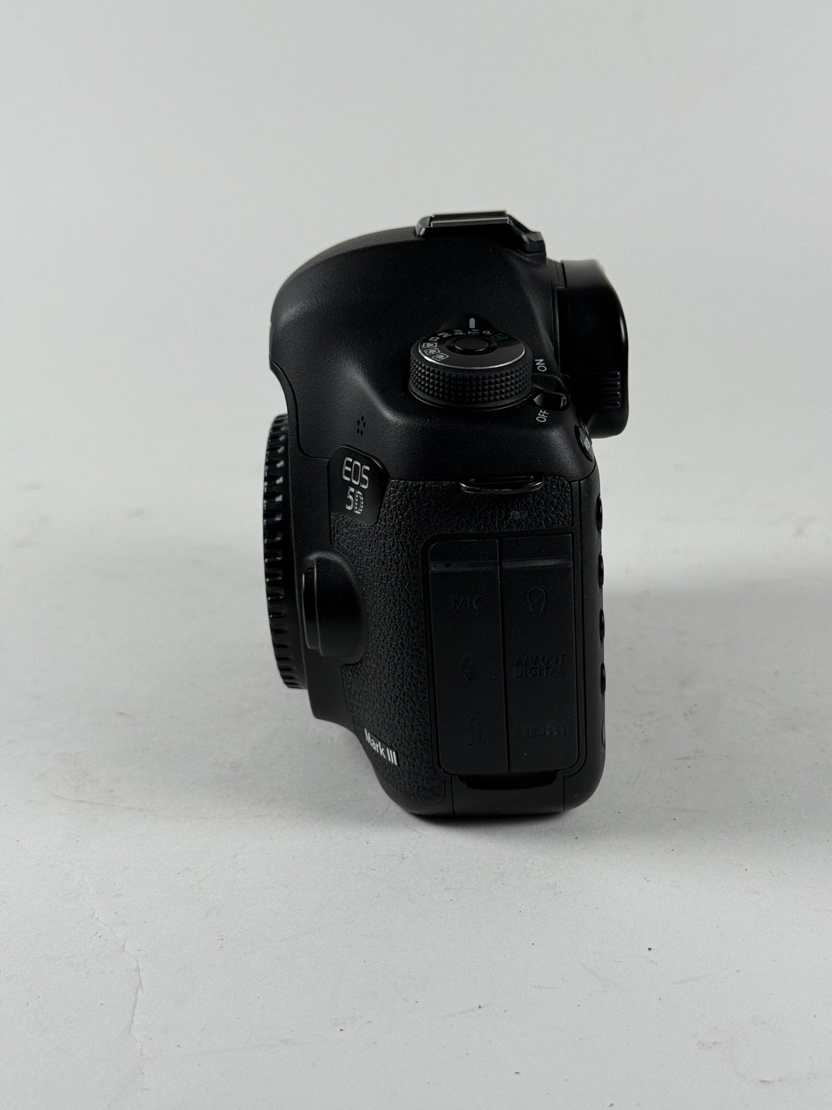 Canon 5D Mark III digital camera SLR Body full frame