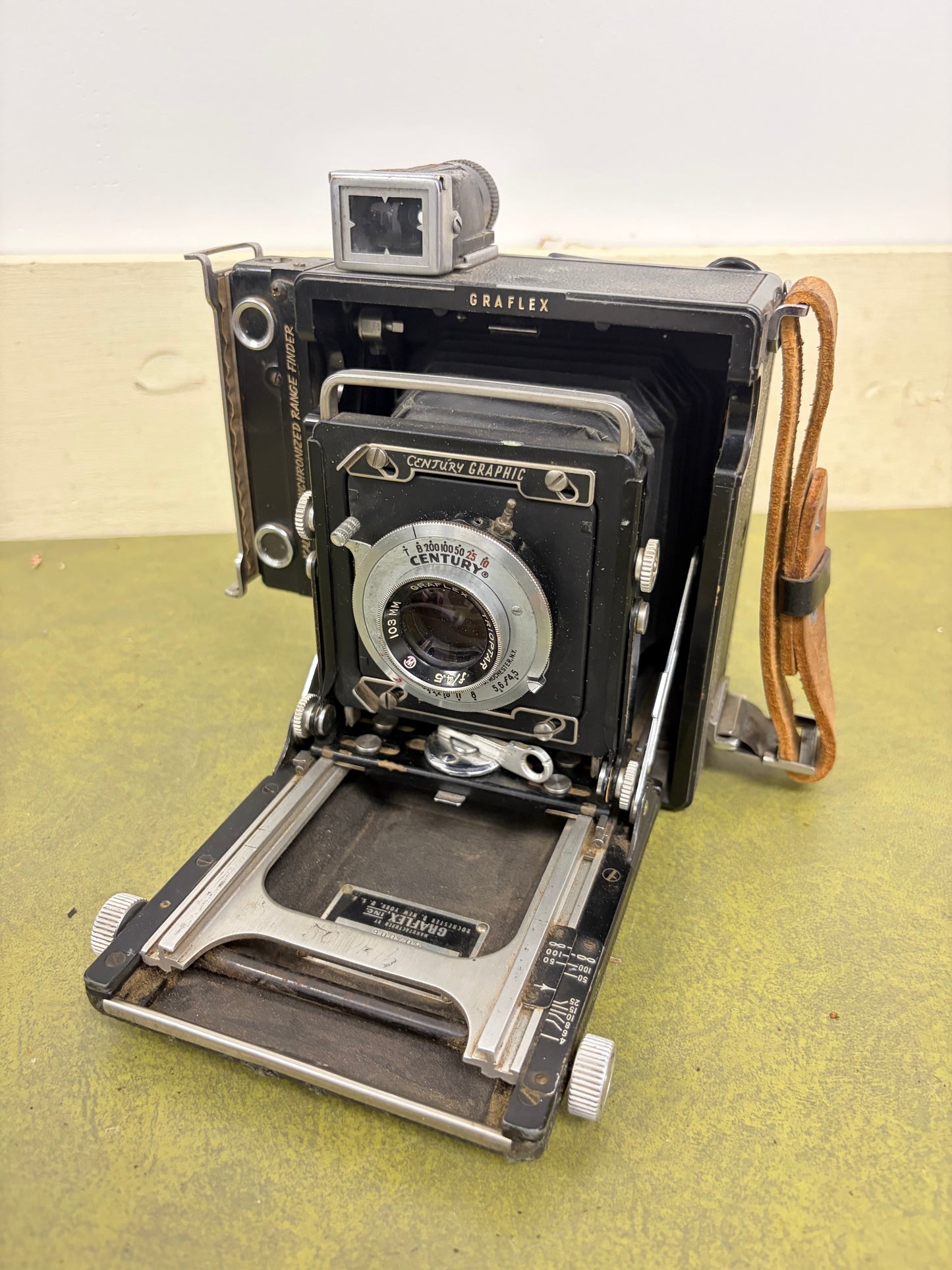 Graflex Century Graphic Baby 2x3 Kit Trioptar 103mm f4.5 lens