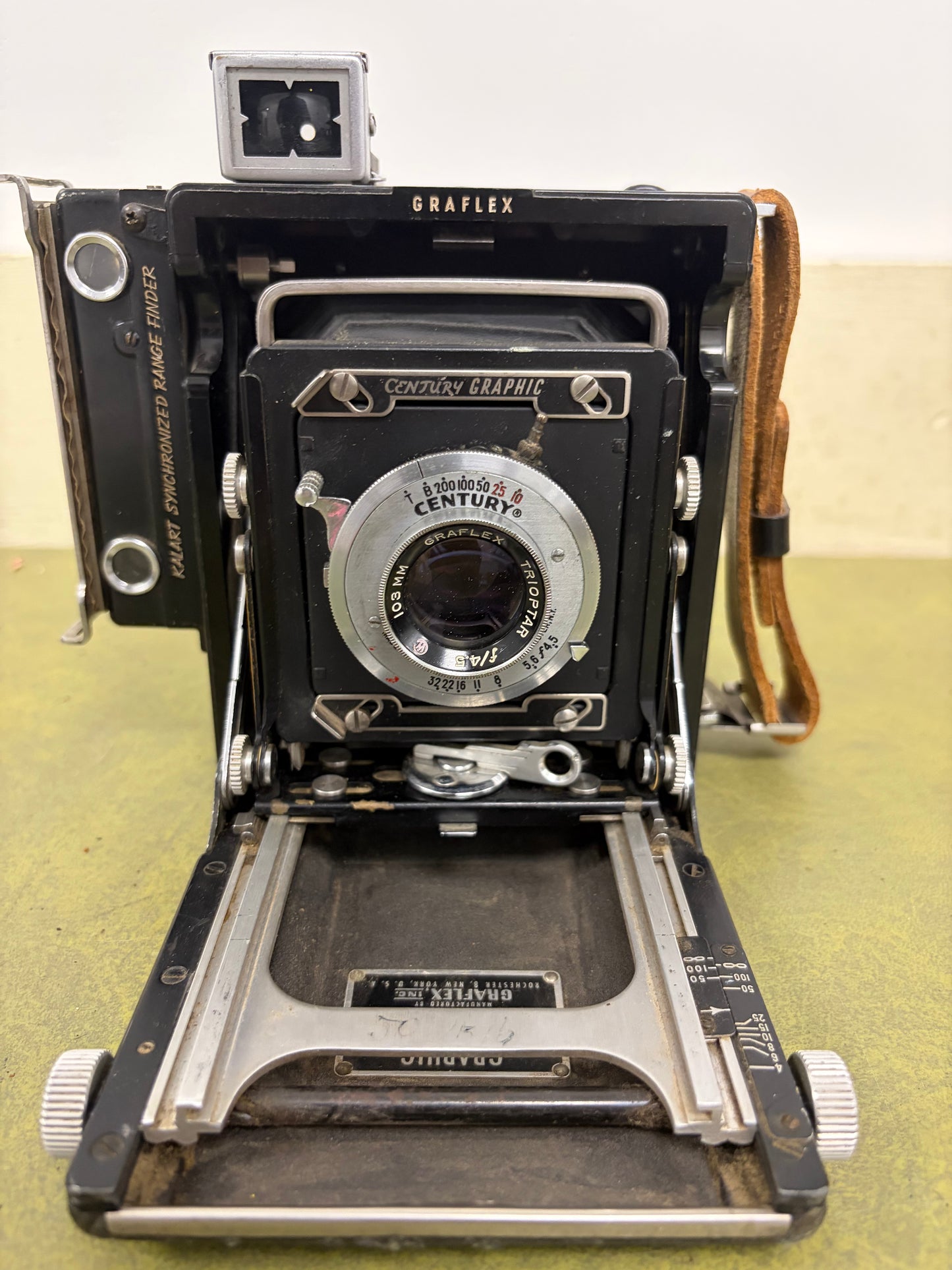 Graflex Century Graphic Baby 2x3 Kit Trioptar 103mm f4.5 lens