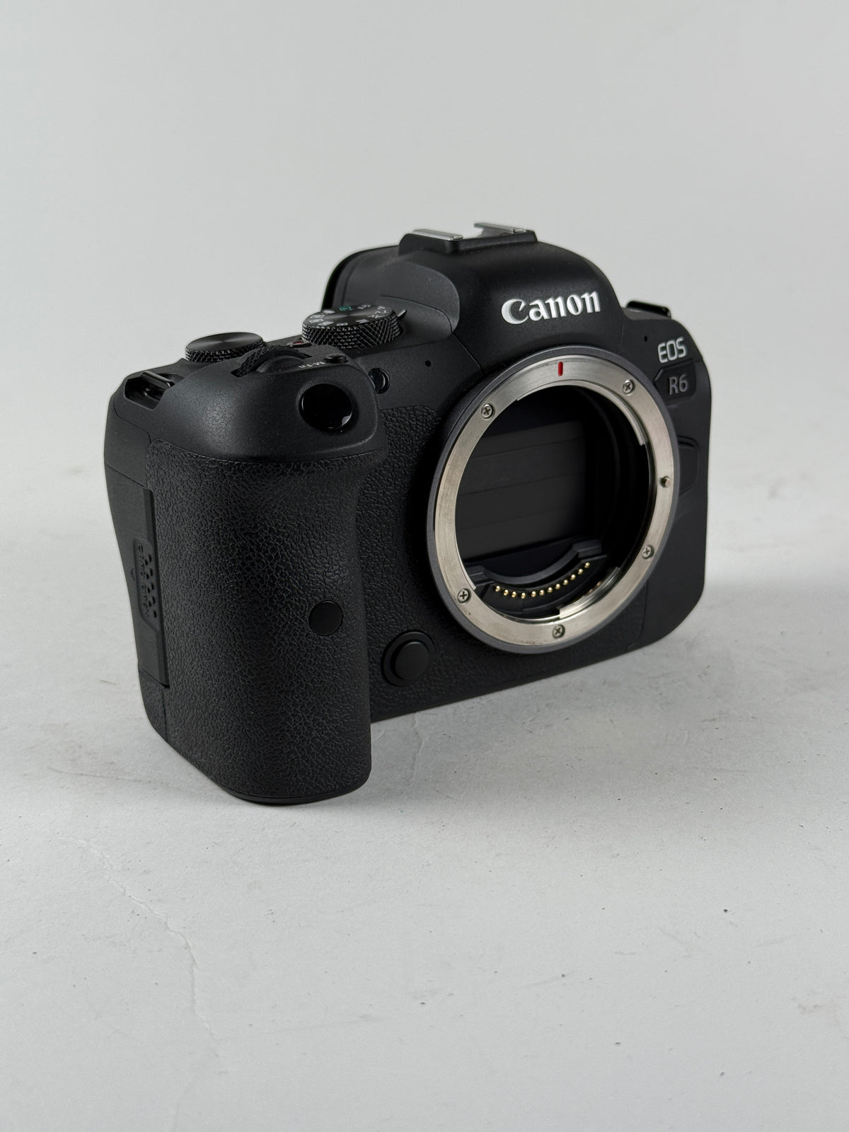 Canon EOS R6 20MP Full-Frame Mirrorless Camera Body