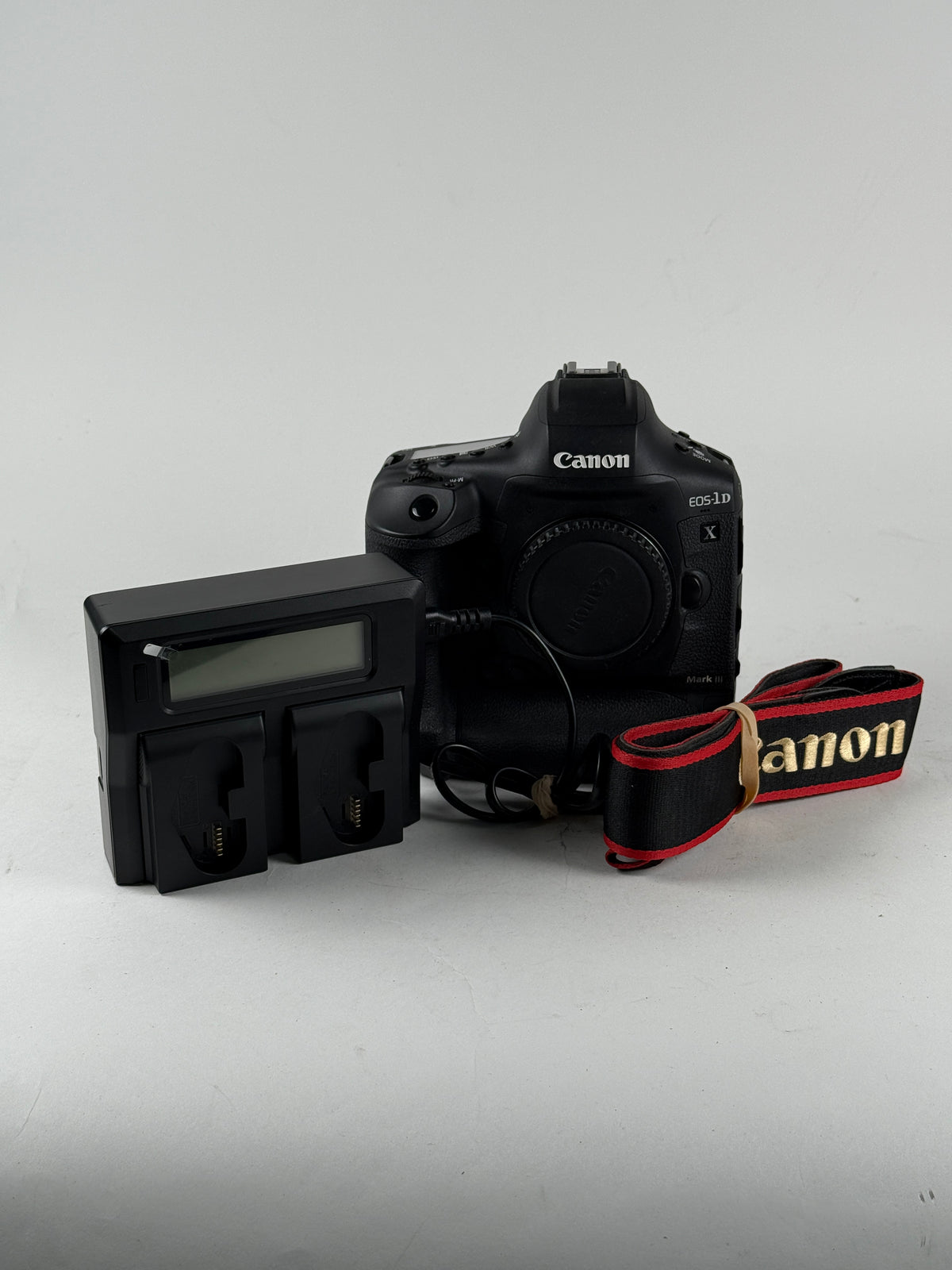 Canon EOS 1DX 1D X Mark III Digital SLR Camera Body shutter count 6K