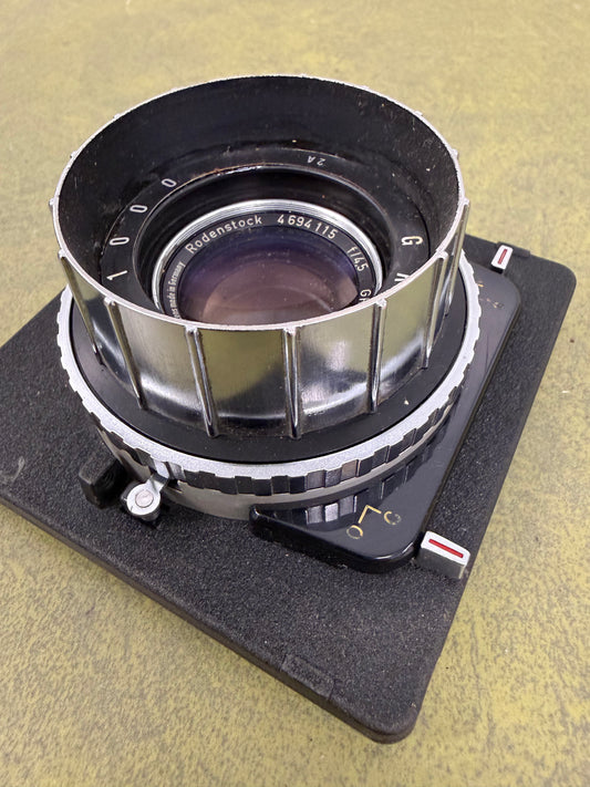Rodenstock Graflex Optar 135mm f4.5 large format lens in shutter