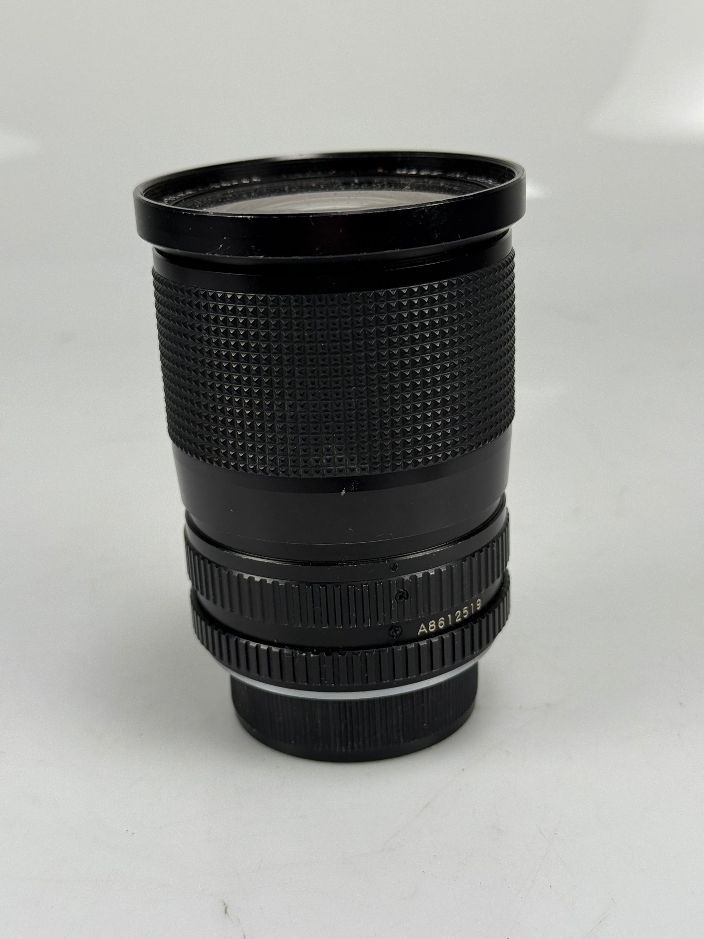 Yashica ML 28-50mm F3.5 Manual Focus Yashica/Contax Mount Zoom Lens