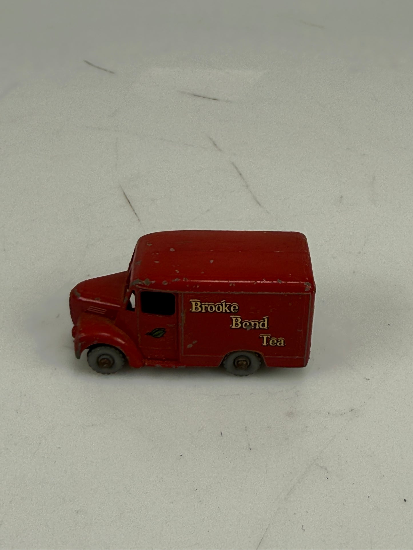 MATCHBOX LESNEY #47 BROOKE BOND TEA 1 TON TROJAN VAN Grey Wheels
