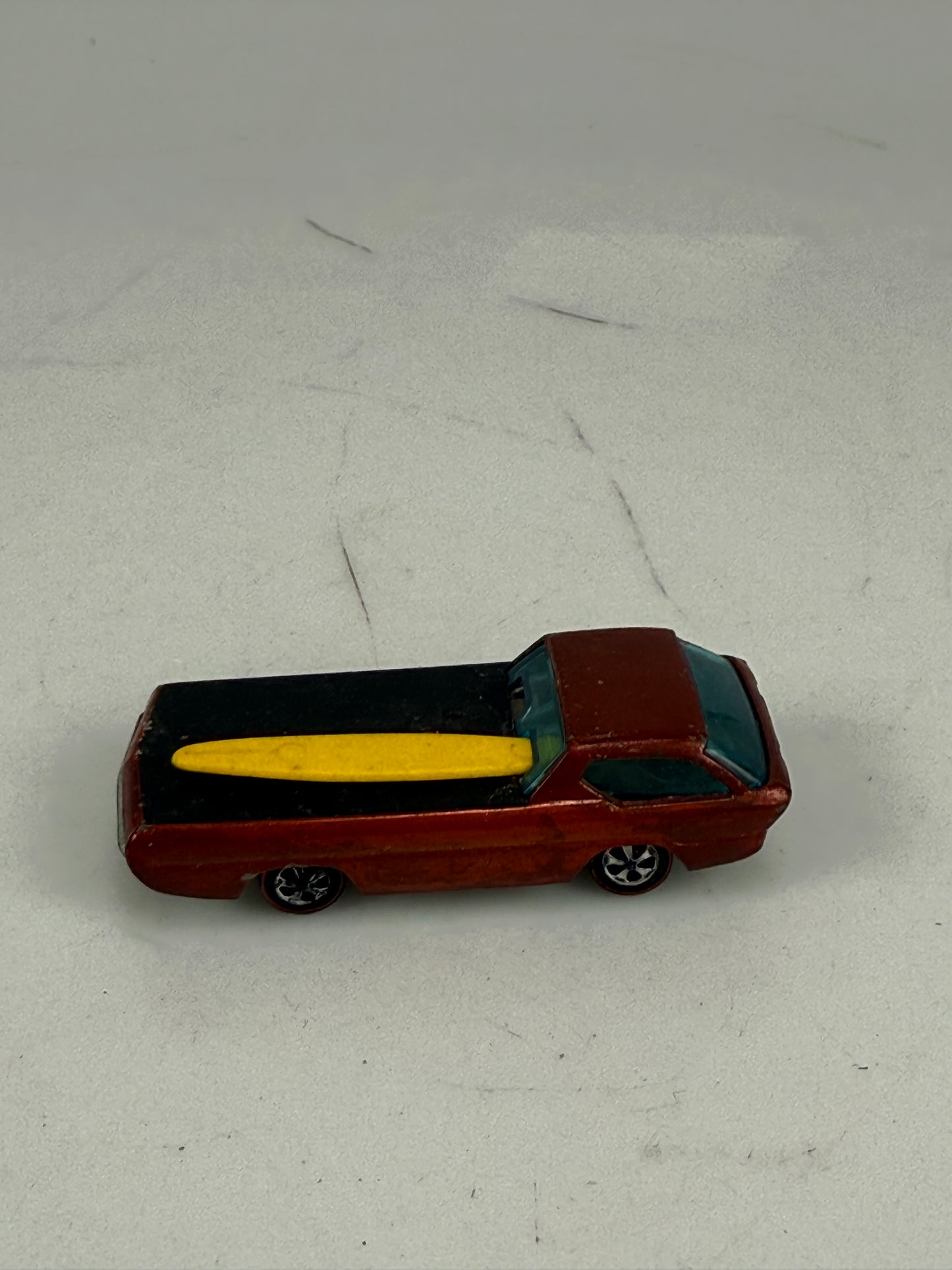 Hot Wheels Redline 1967 Deora with 1 original surfboard