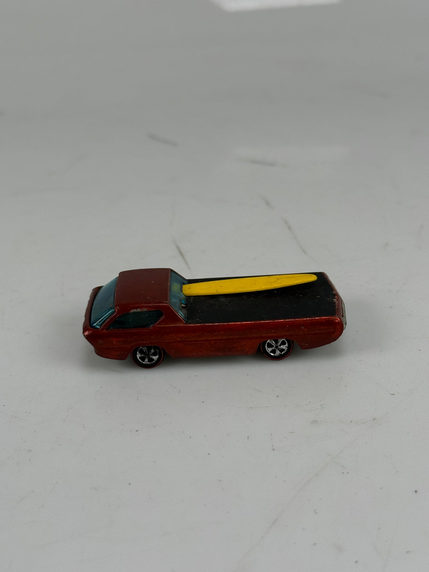 Hot Wheels Redline 1967 Deora with 1 original surfboard