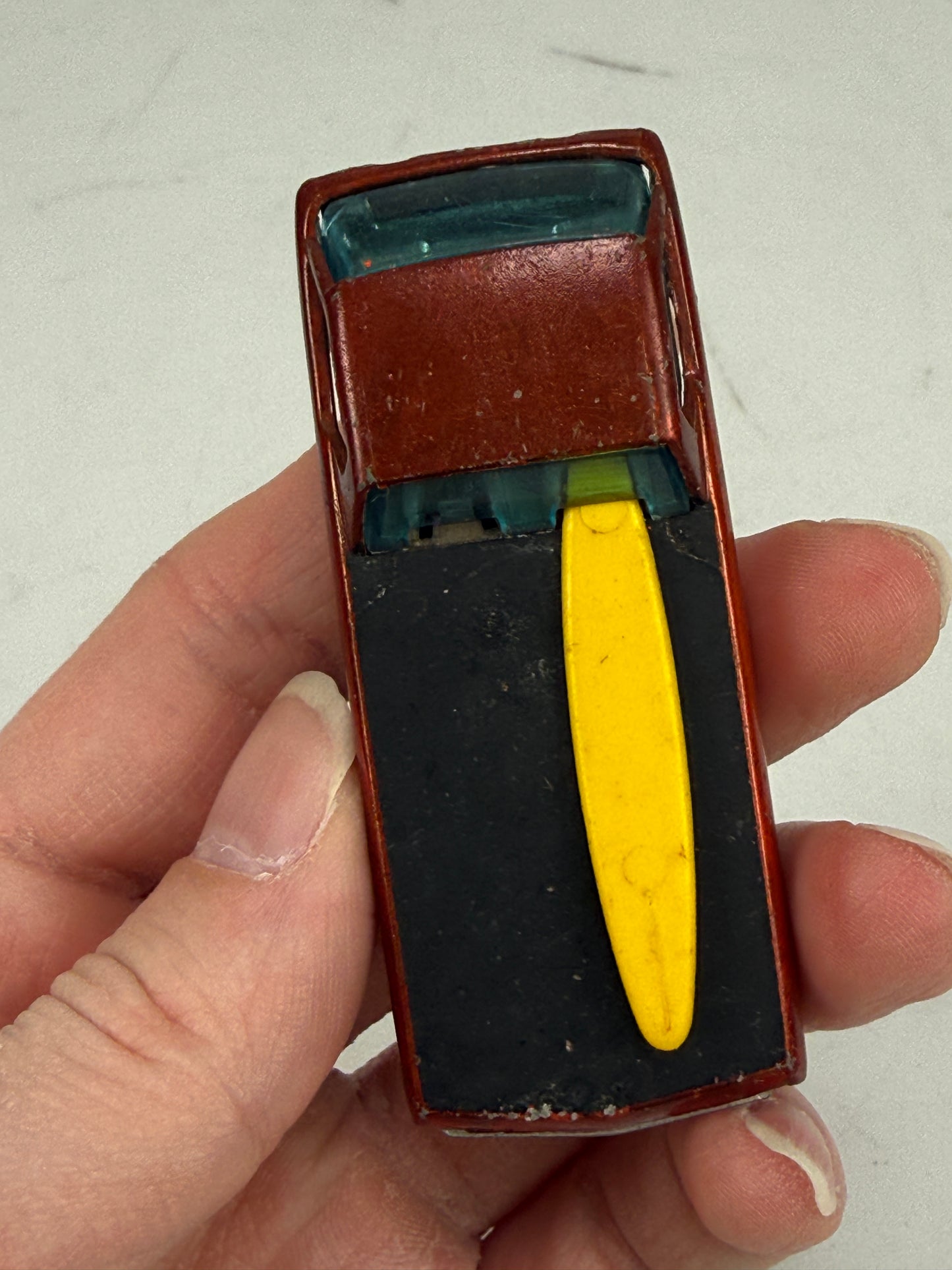 Hot Wheels Redline 1967 Deora with 1 original surfboard