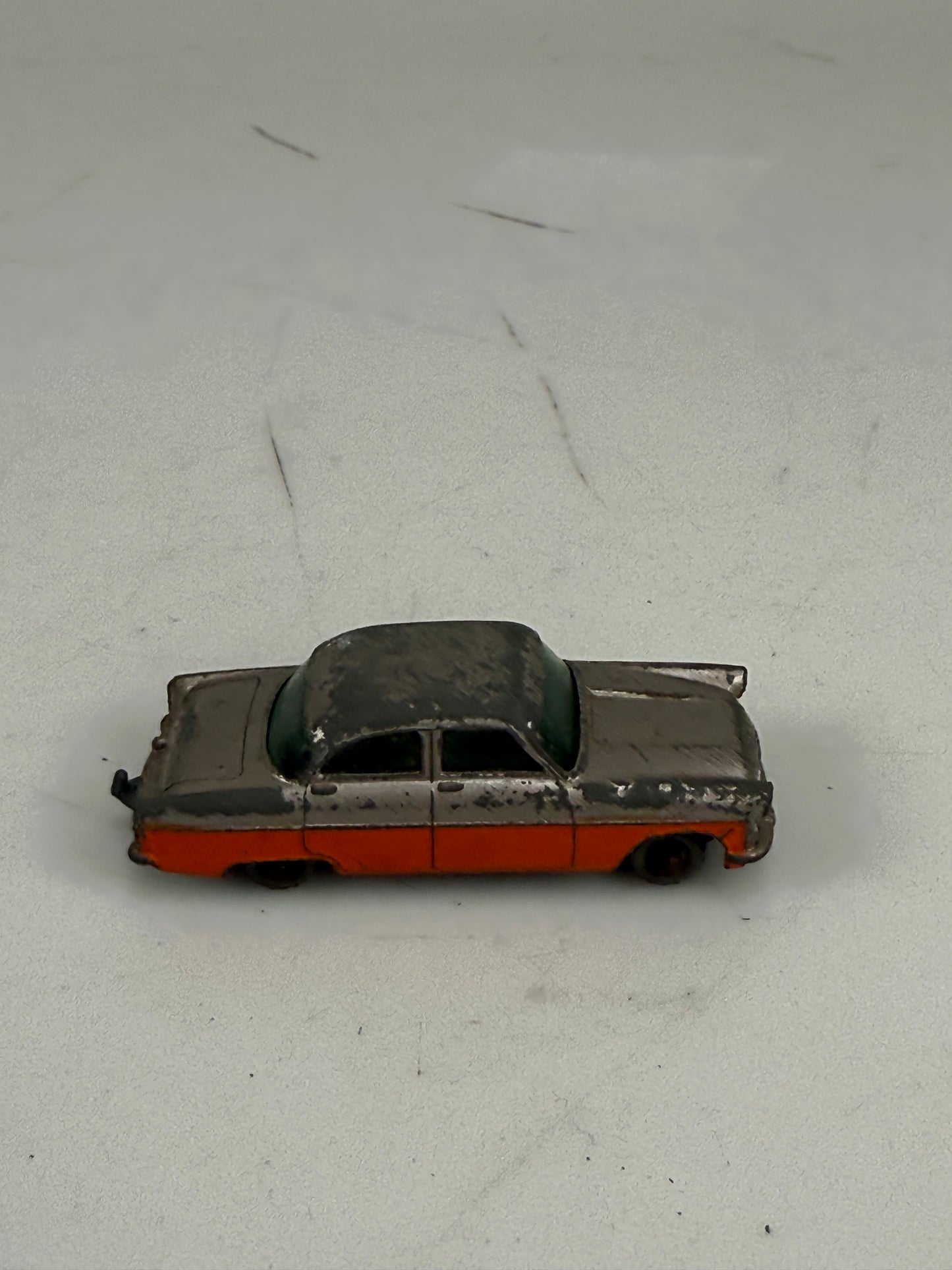 Matchbox Lesney # 33a Ford Zodiac metallic mauve/orange Good no Box