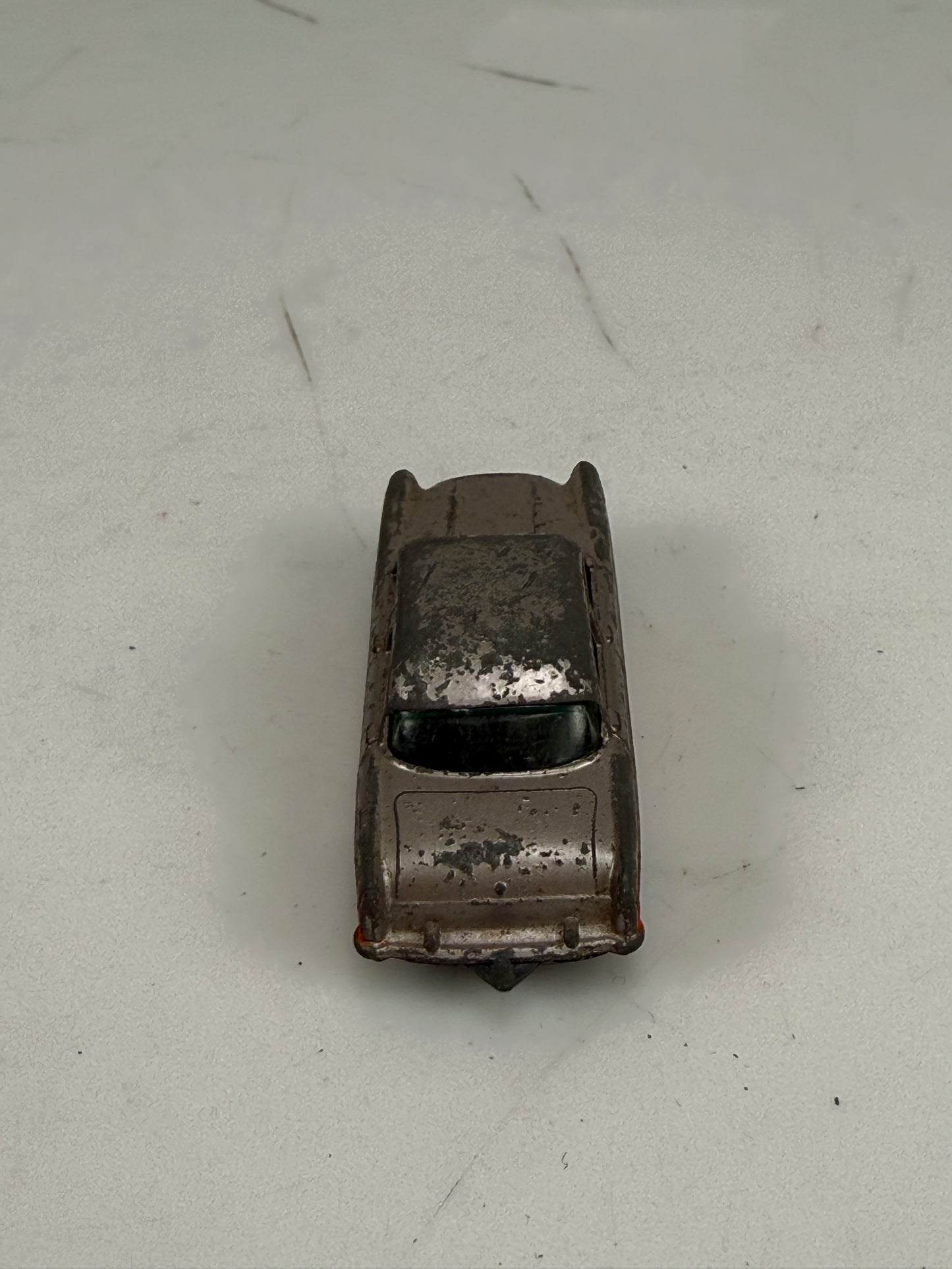 Matchbox Lesney # 33a Ford Zodiac metallic mauve/orange Good no Box