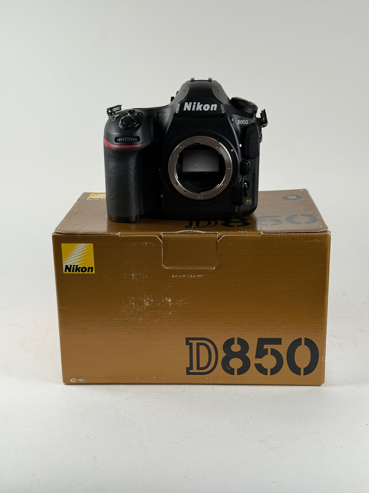 Nikon D850 Full Frame Digital camera body
