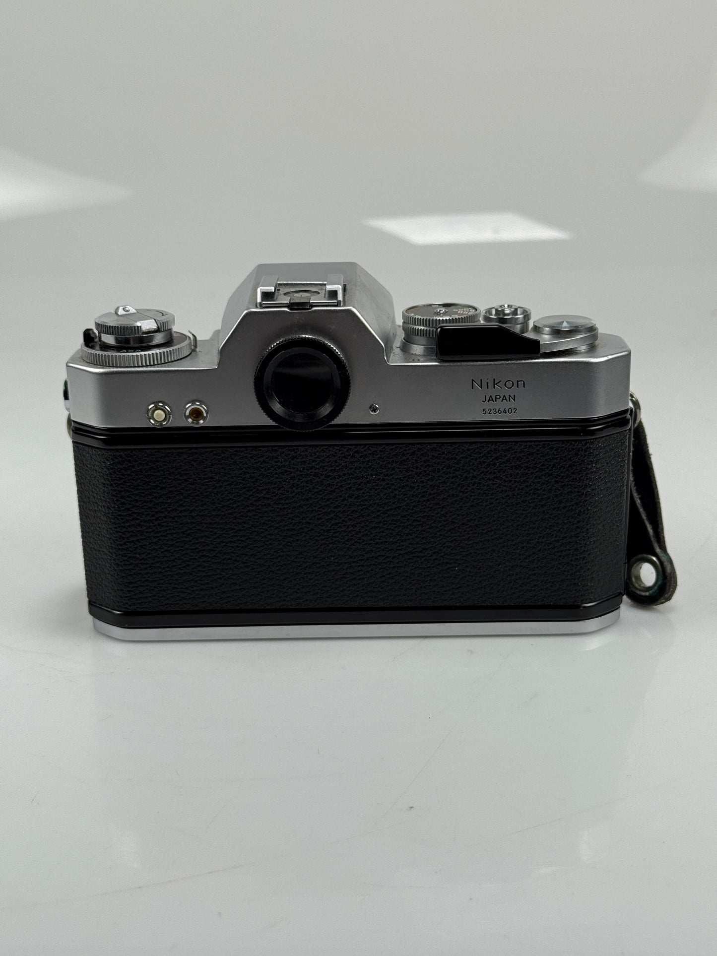 Nikon Nikkormat Nikomat EL 35mm SLR Film Camera Body Chrome