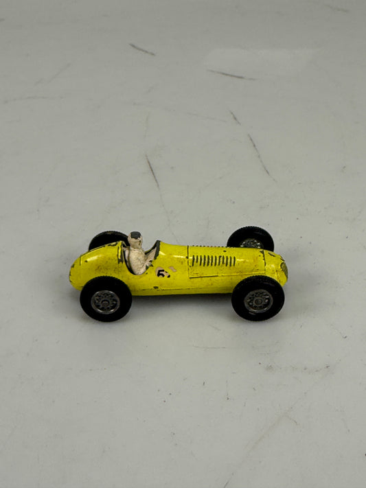 Vintage Matchbox Lesney #52 1948 Maserati 4CLT Yellow Racer