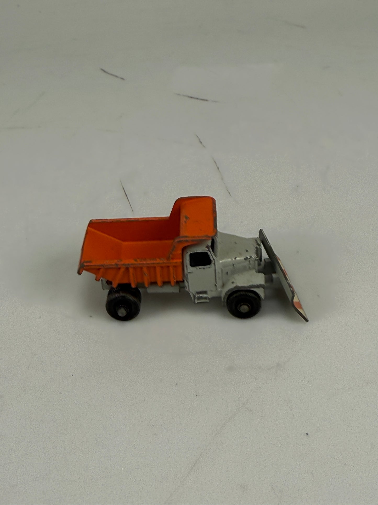 Vintage Lesney Matchbox Series No 16 Orange/Gray Scammell Snow Plow Truck
